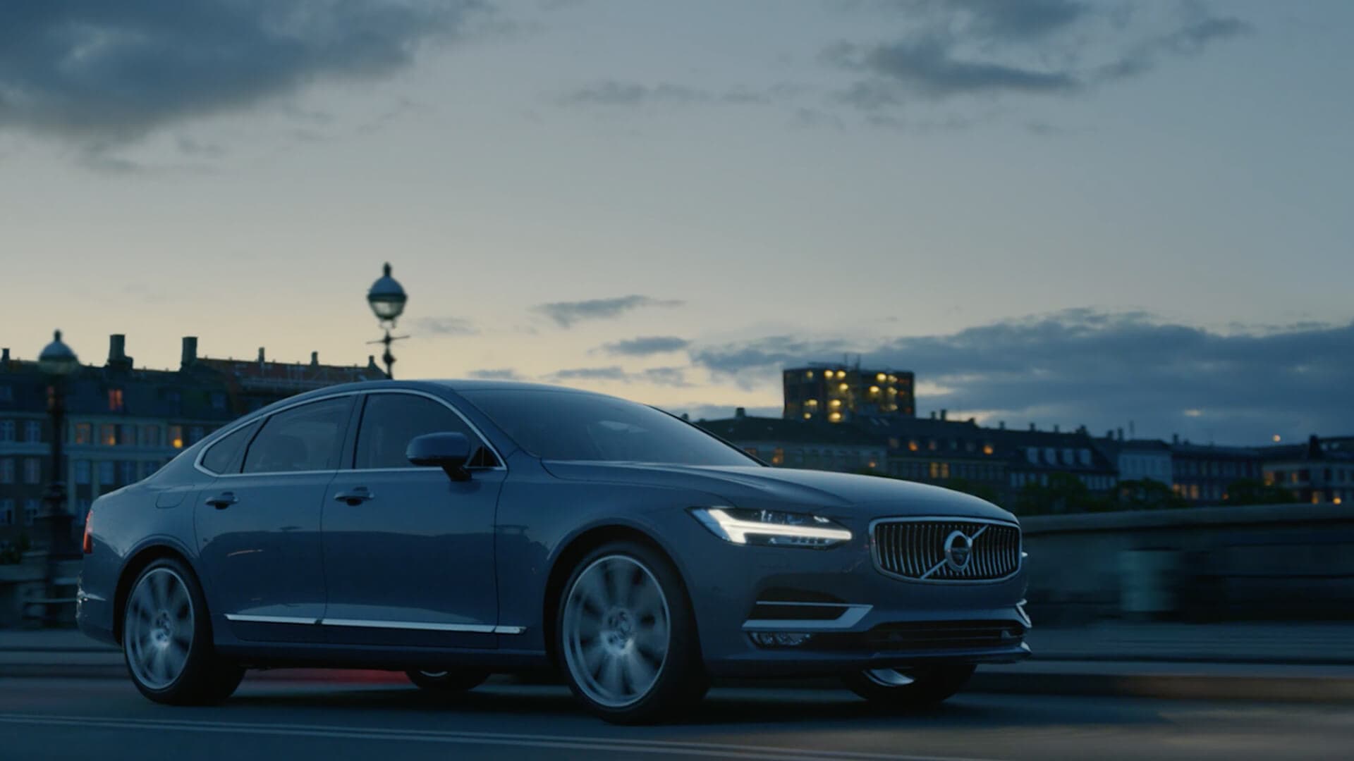 Краш тест Volvo s90