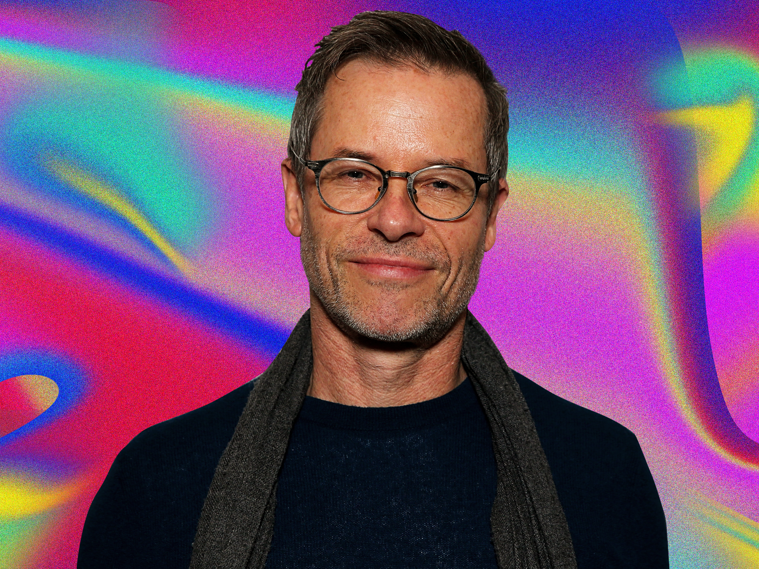 Guy Pearce on Playing History's Greatest Art Forger and Shooting 'Memento'