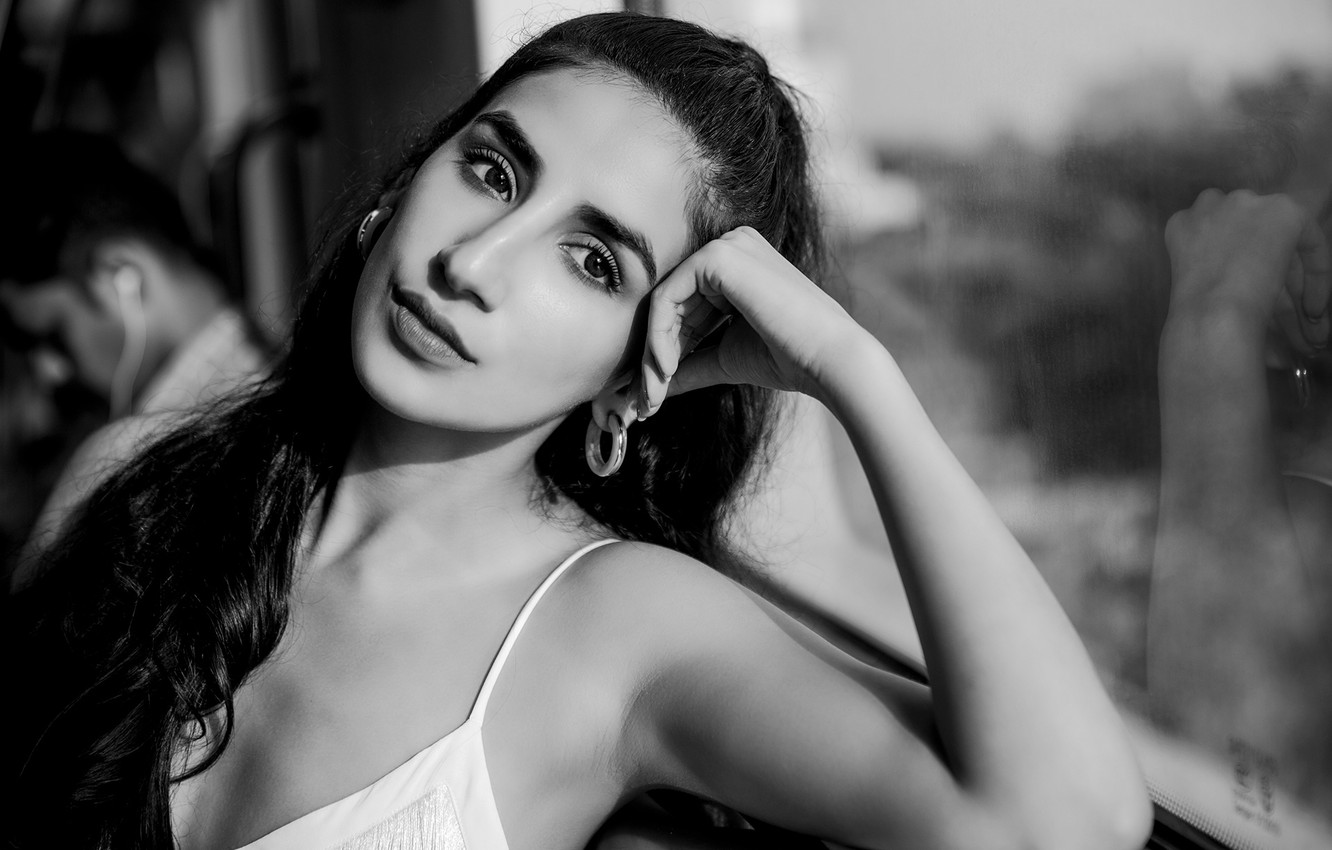 Wallpaper black & white, girl, eyes, smile, model, beauty, lips, face, hair, pose, indian, actress, celebrity, bollywood, Parul gulati image for desktop, section девушки