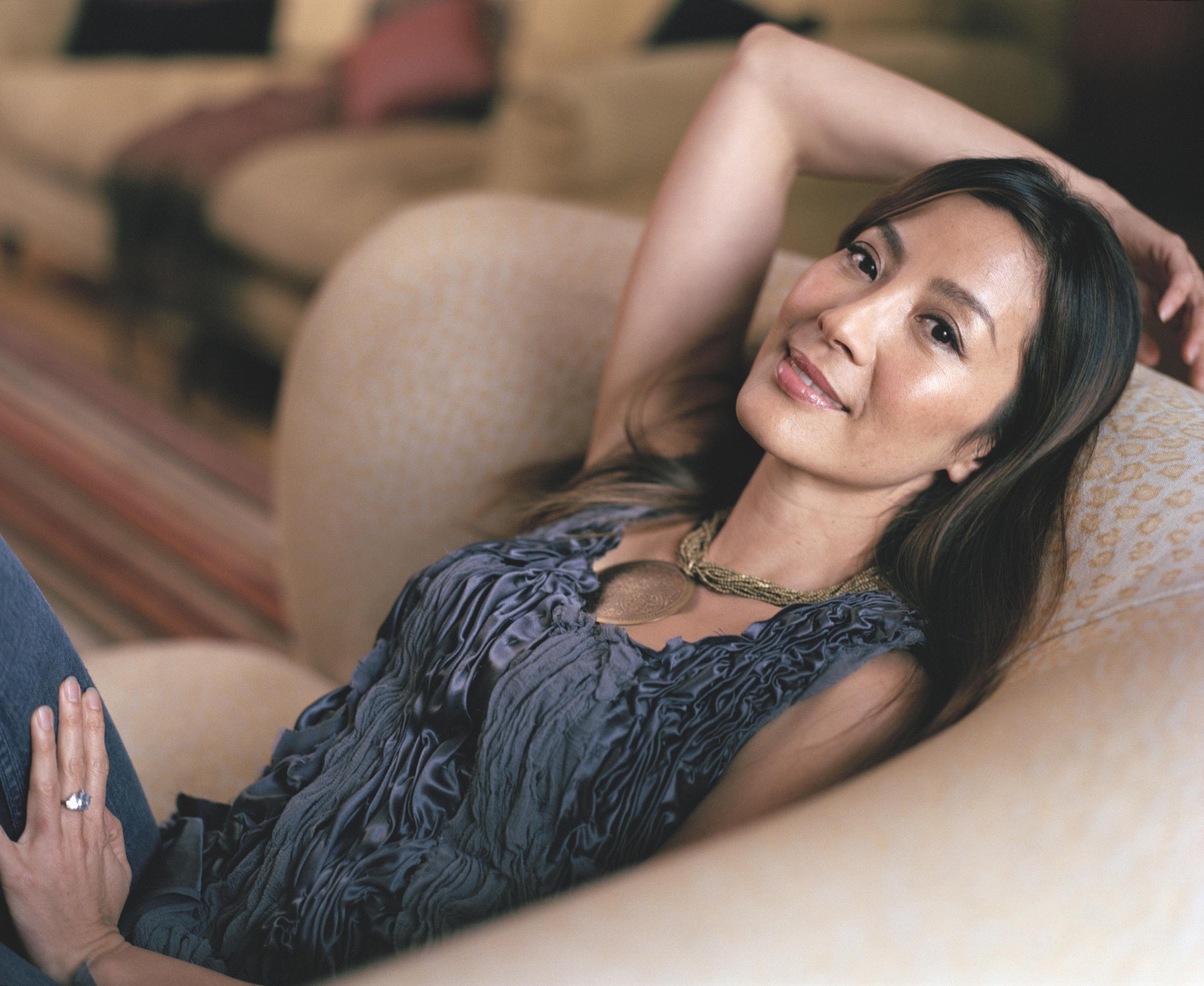 Michelle Yeoh - Wallpaper Cave