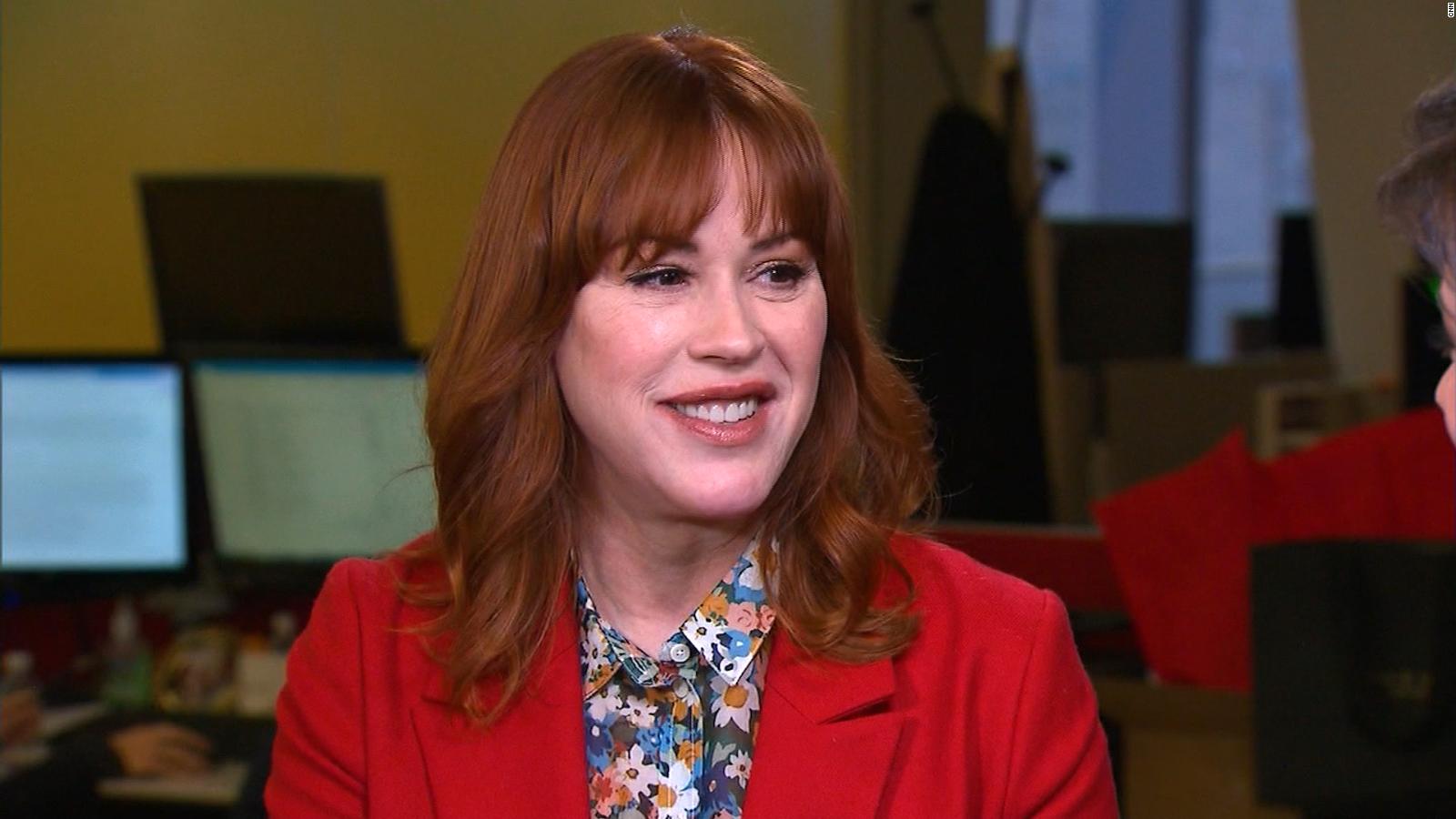 Molly Ringwald stars in coming of age film as mom