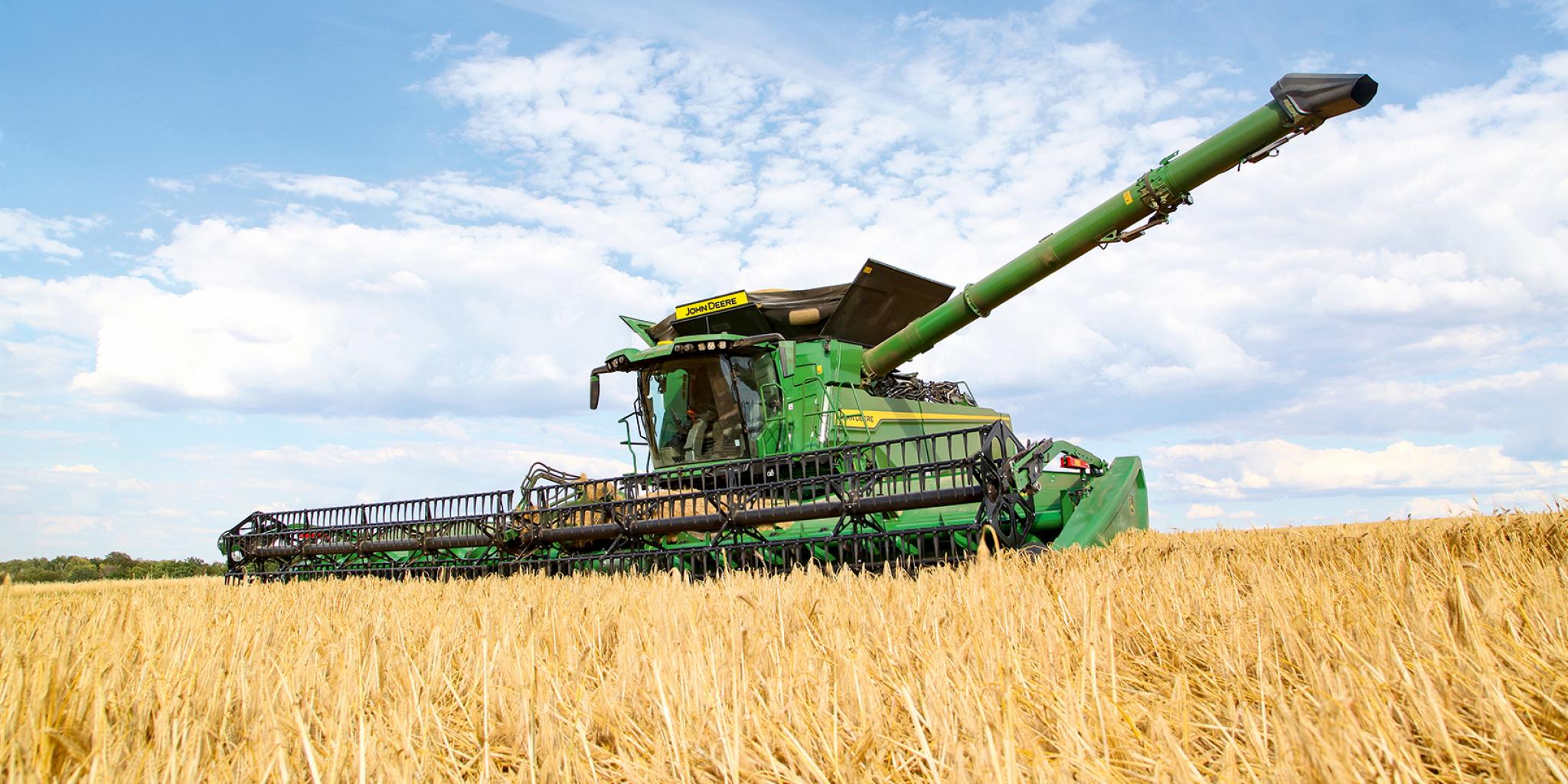 John Deere X9 1100 Combine: Is This The 100 Tonne Thresher?