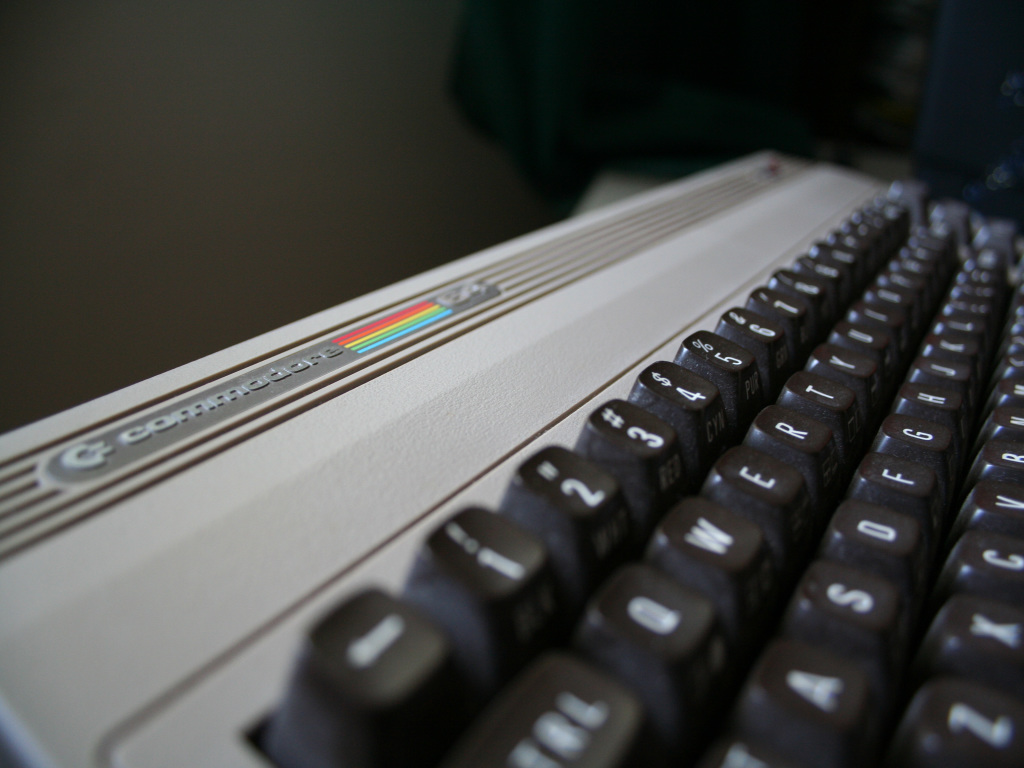 Commodore Software 64 Close Up Wallpaper (1024x768)