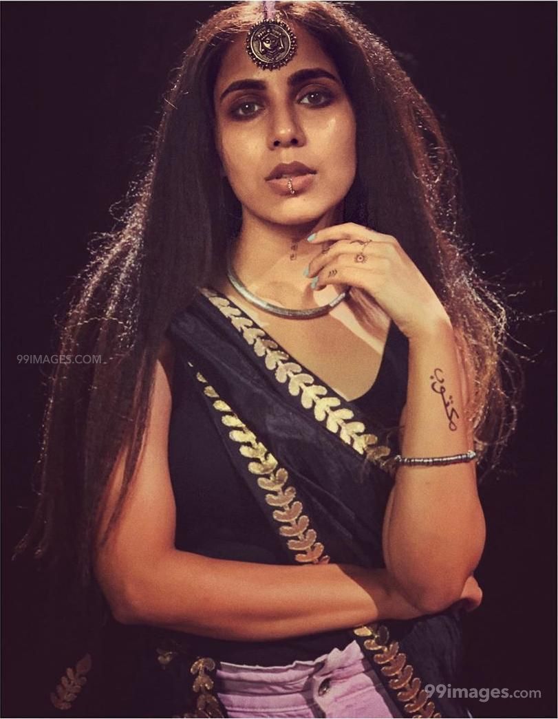 Veebha Anand HD Wallpaper (Desktop Background / Android / iPhone) (1080p, 4k) (811x1045)