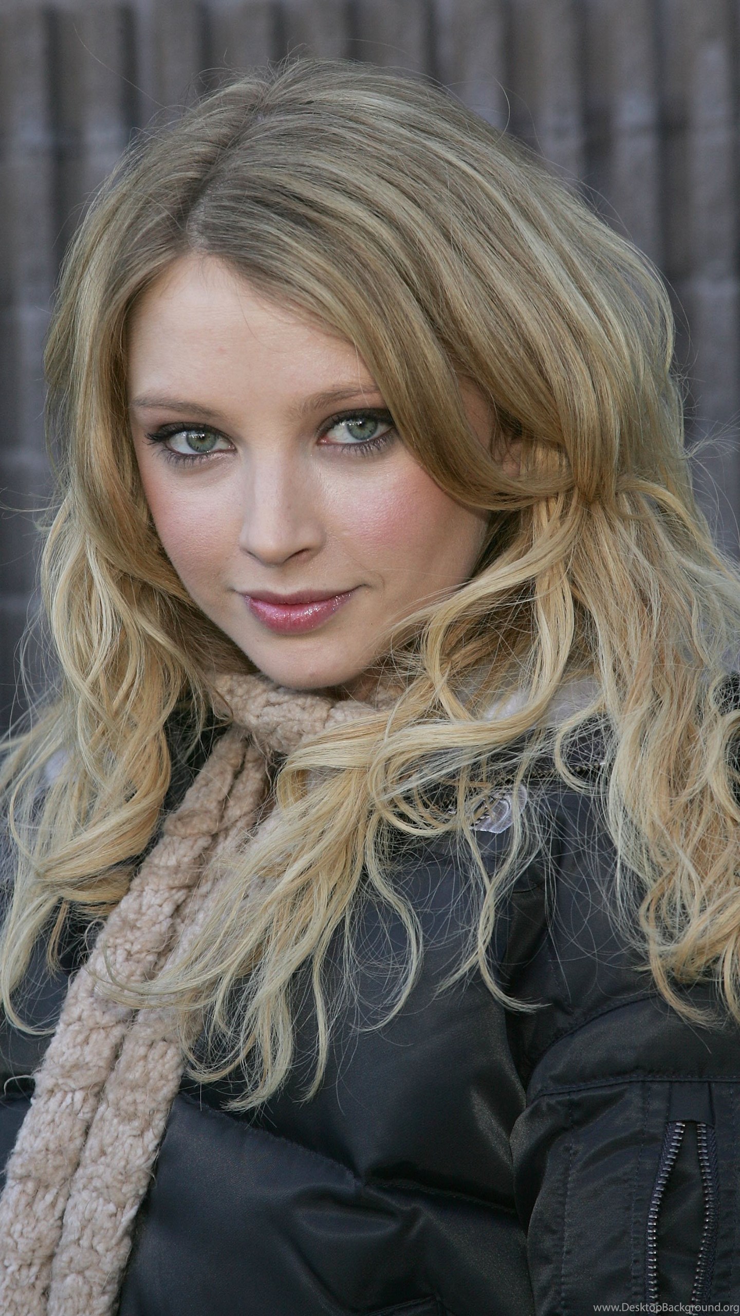 Elisabeth Harnois Wallpaper Desktop Background