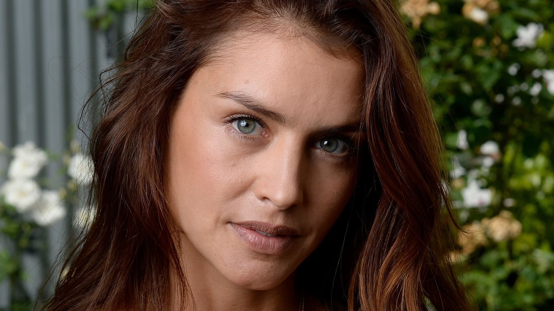 Hannah Ware Wallpapers - Wallpaper Cave