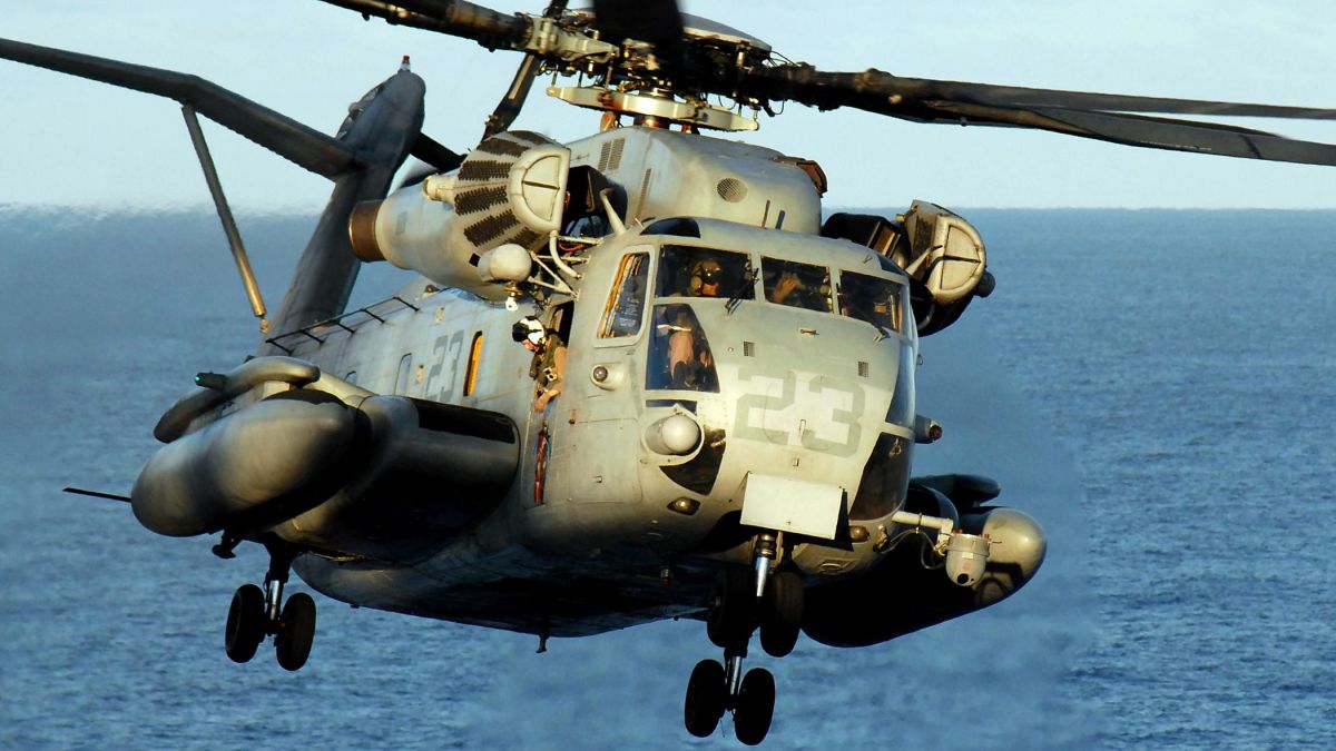 Marine helicopter crashes in California and kills 4