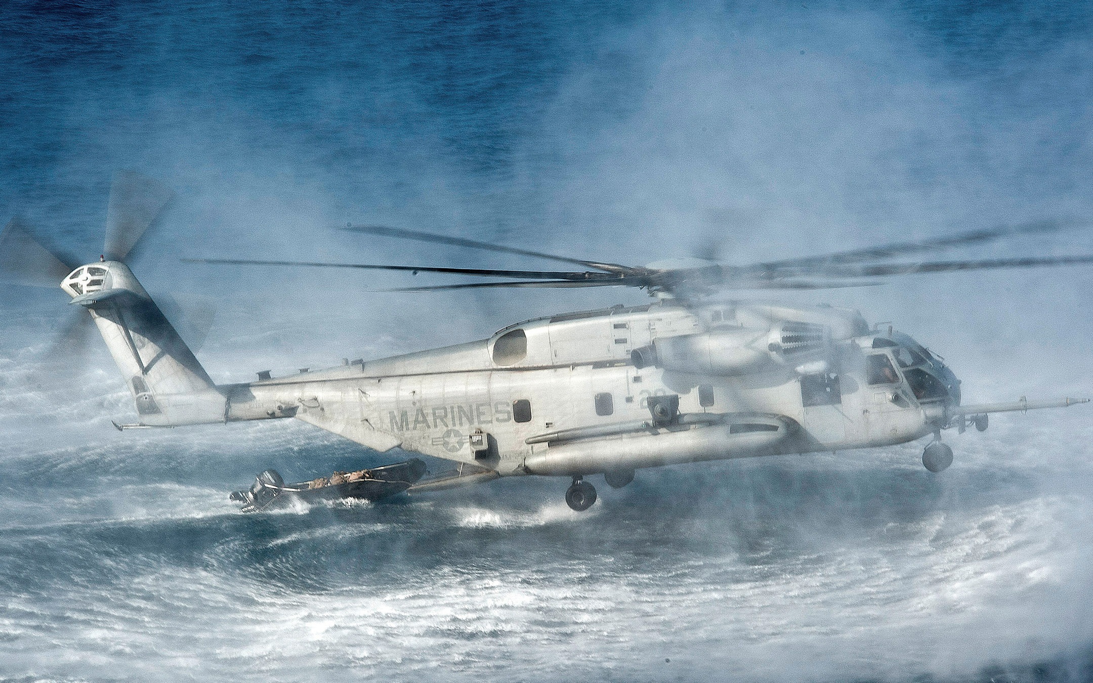 Wallpaper 4k CH 53E Super Stallion Helicopter Wallpaper