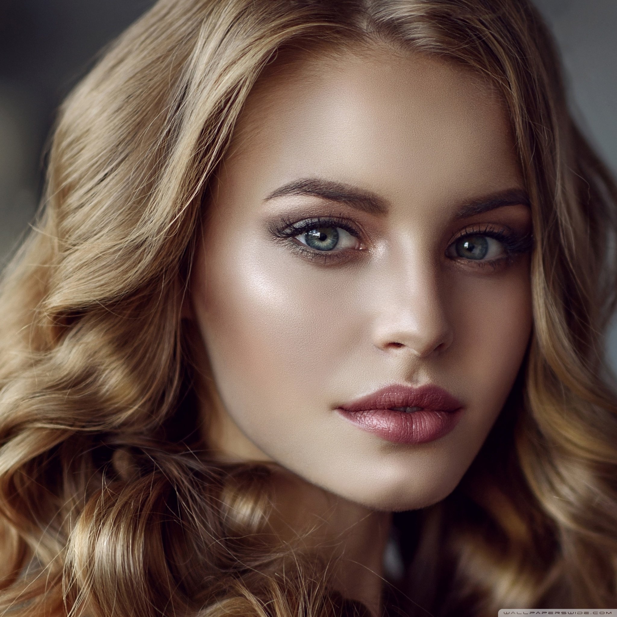 Blonde Woman With Curly Hair Ultra HD Desktop Background Wallpaper for: Widescreen & UltraWide Desktop & Laptop, Multi Display, Dual Monitor, Tablet