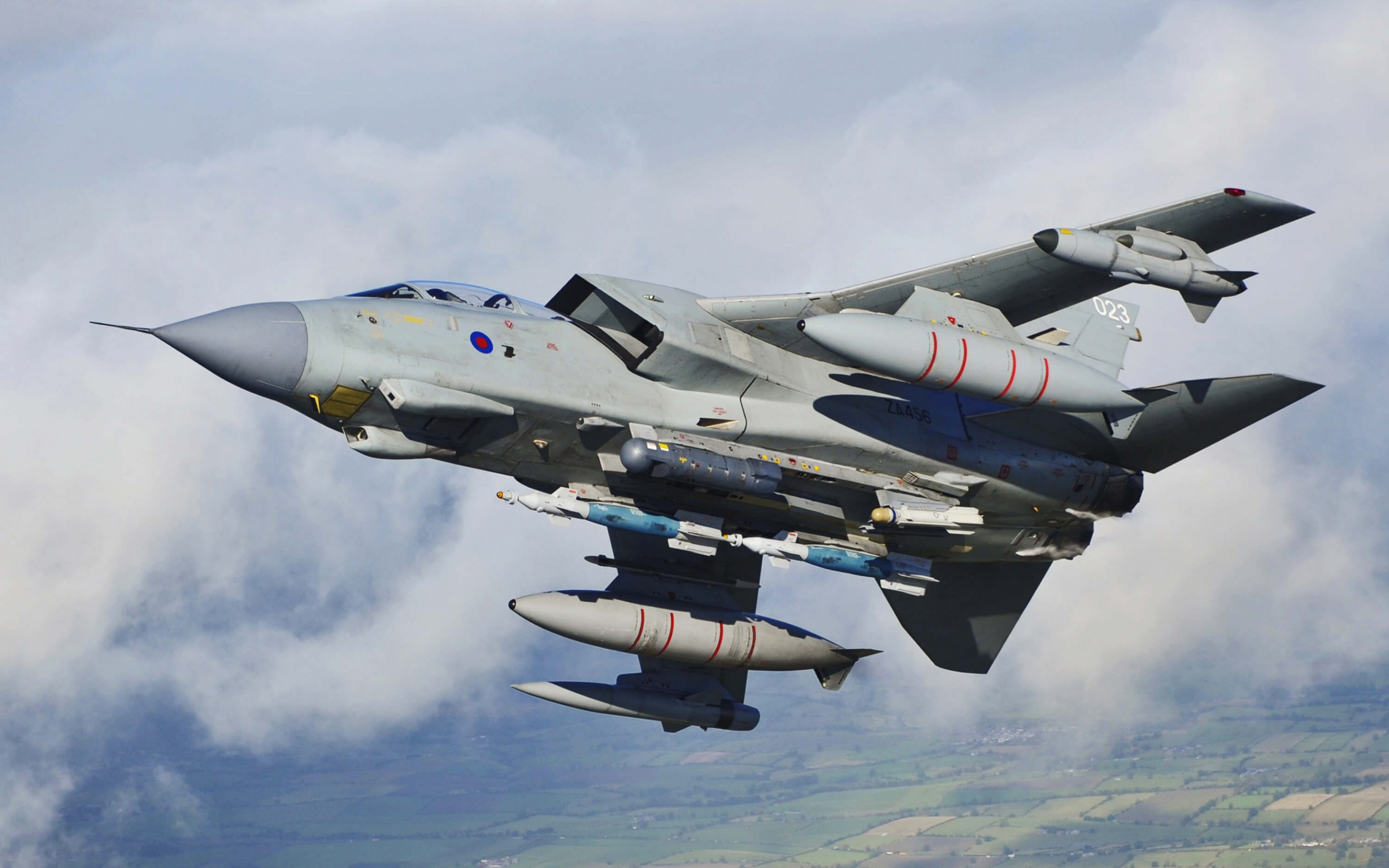 Download wallpaper Panavia Tornado, Royal Air Forces, British fighter bomber, combat aircraft, RAF for desktop with resolution 2880x1800. High Quality HD picture wallpaper