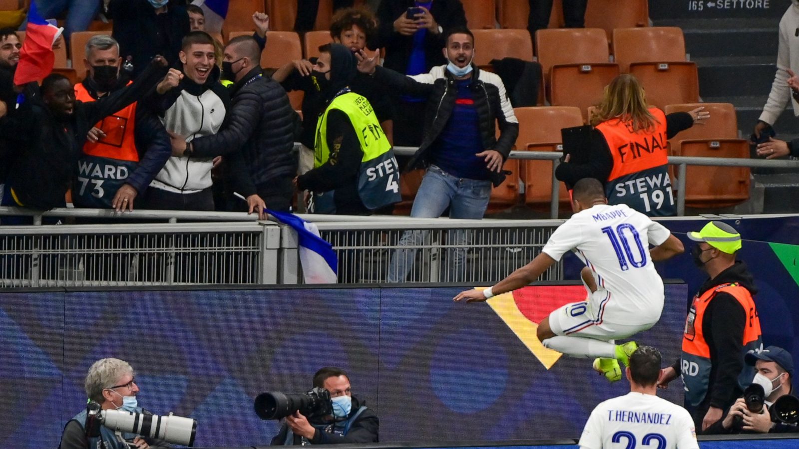 Mbappé nets late as France beats Spain to win Nations League