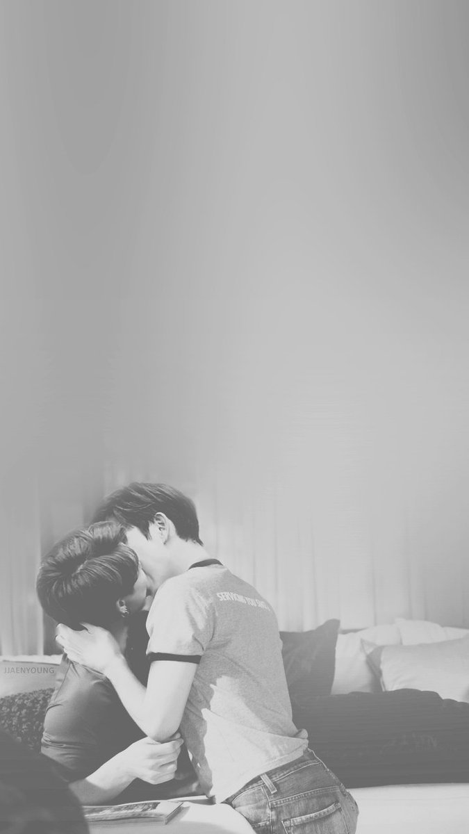 ∞ - #JJP Random black&white manip wallpaper