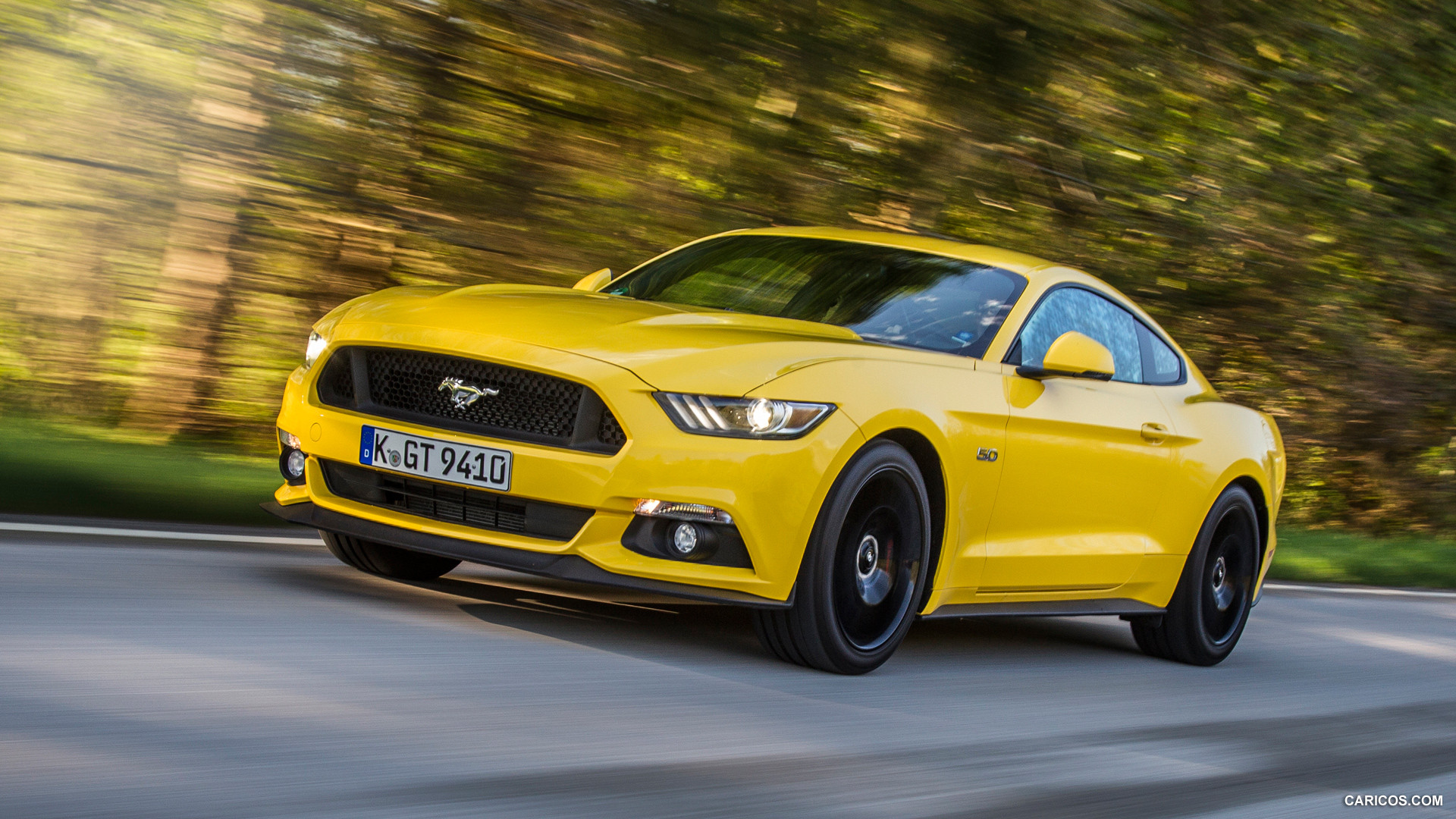 Ford Mustang Coupe V8 Triple Yellow (Euro Spec)