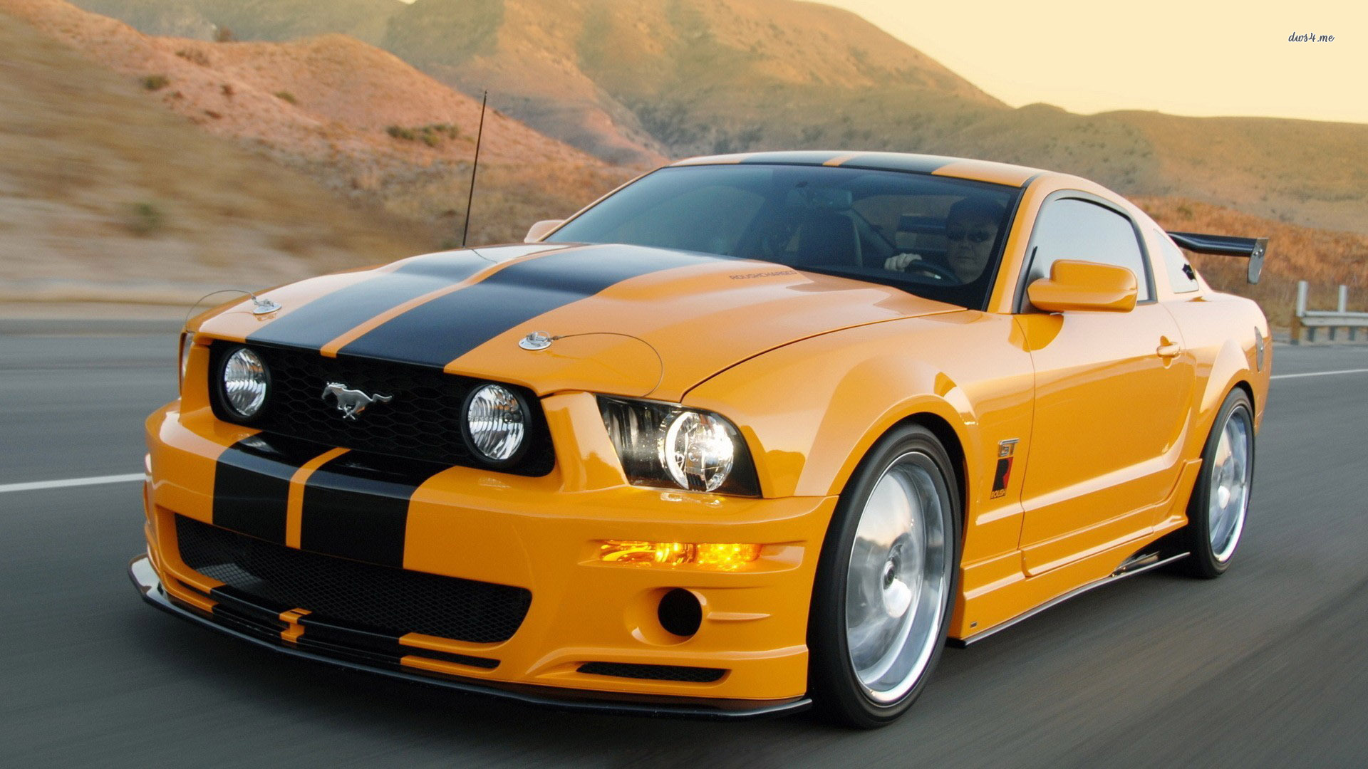 Ford Mustang gt500 Orange