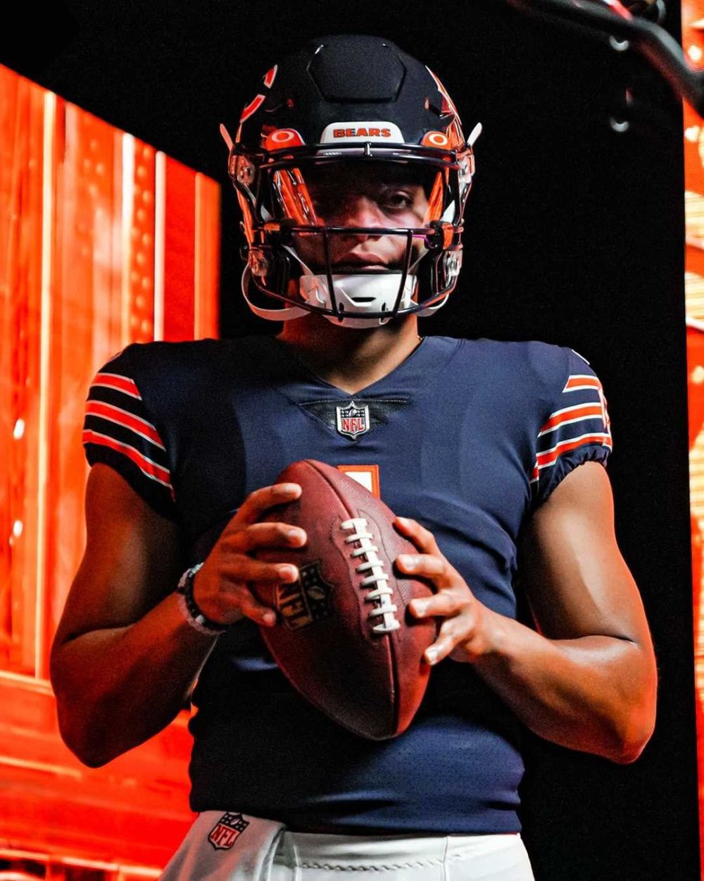 Justin Fields Chicago Bears Phone Wallpapers (As Requested) : r