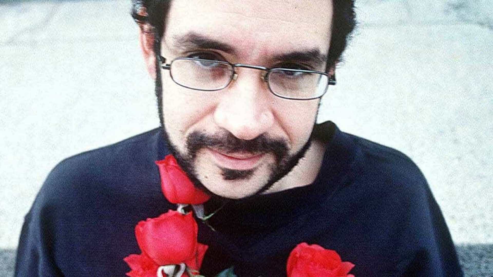 Renato Russo é tema de documentário que analisa seu acervo pessoal