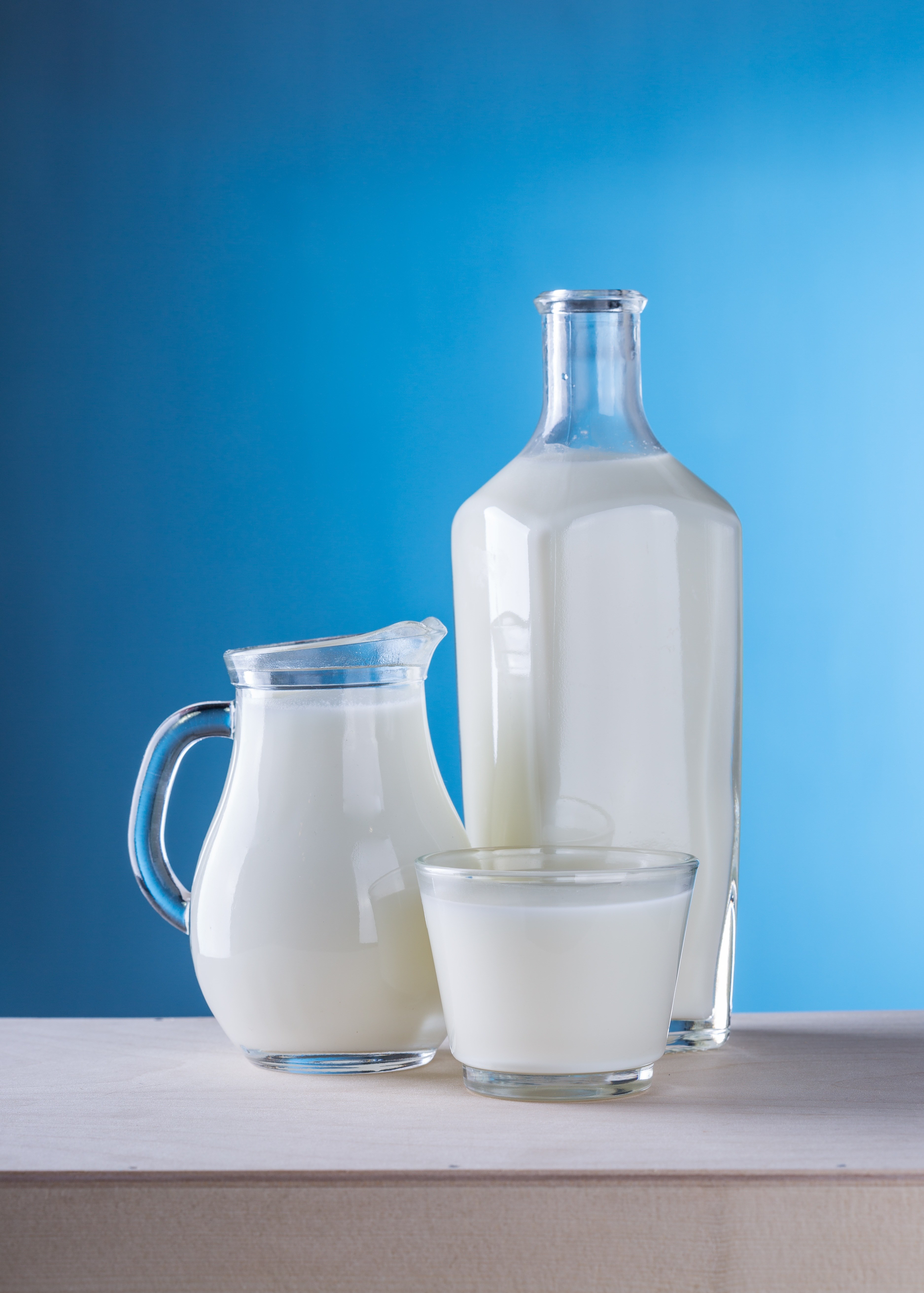 Wallpaper / milk dairy products pitcher bottle rustic useful 4k wallpaper