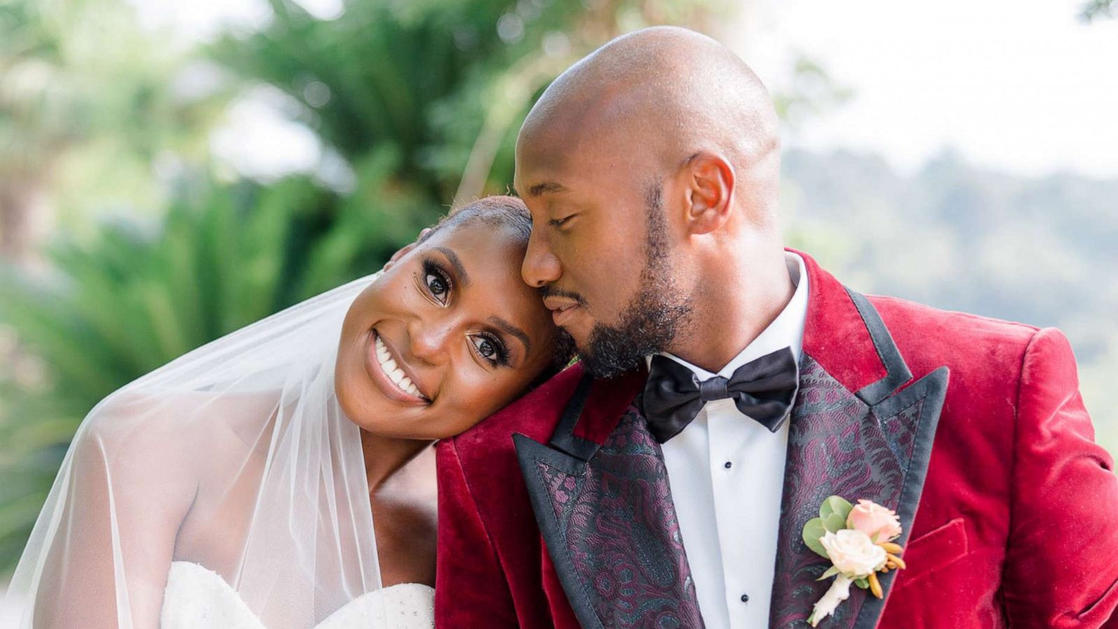 He wants to marry she. Issa Rae in Vera Wang. Issa Royal couple.