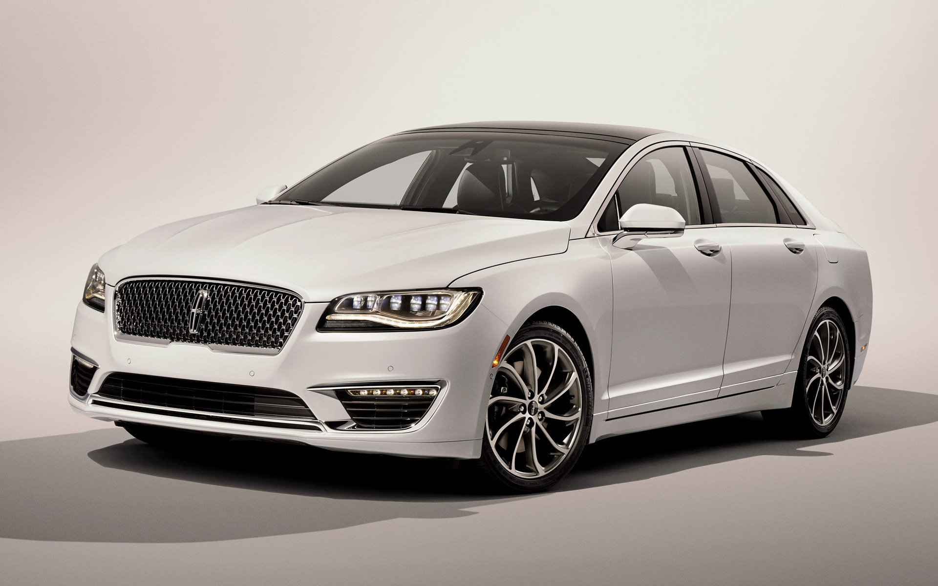 Lincoln MKZ and HD Image