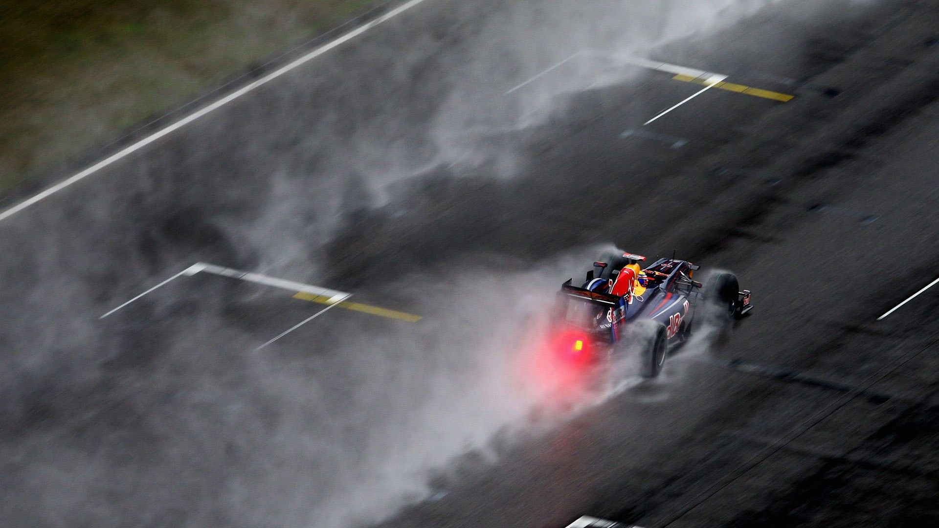 Race Car Race Track Formula One F1 Rain Mist HD #cars #car #race #track #mist #rain #f1 #one #formula P #wallpa. Widescreen wallpaper, Racing, Car wallpaper