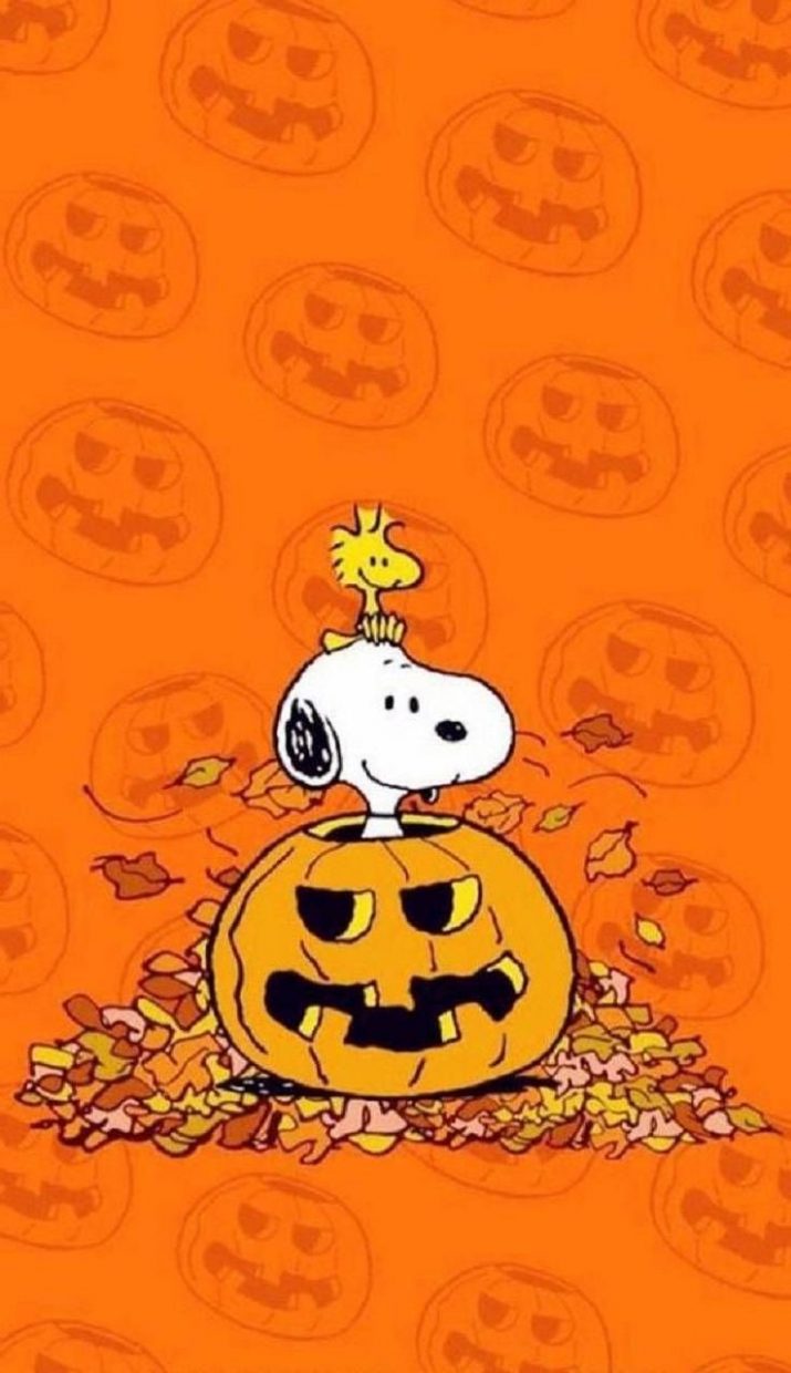 Snoopy Halloween Wallpaper