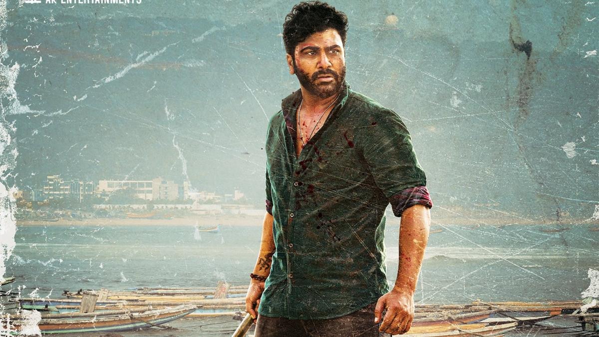 Sharwanand turns 37. Maha Samudram team shares first look poster of actor