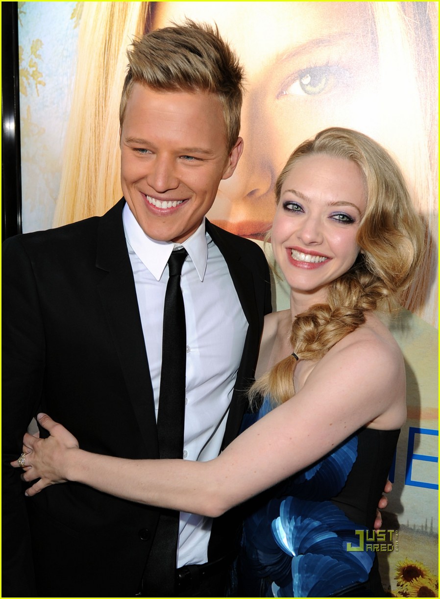 Amanda Seyfried: 'Letters to Juliet' Premiere!: Photo 2449750. Amanda Seyfried, Christopher Egan Picture