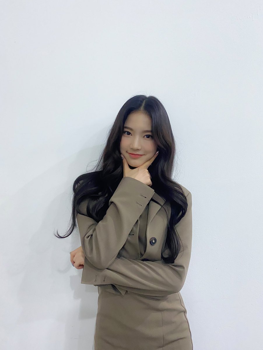 STAYC ISA (아이사) First Photohoot!