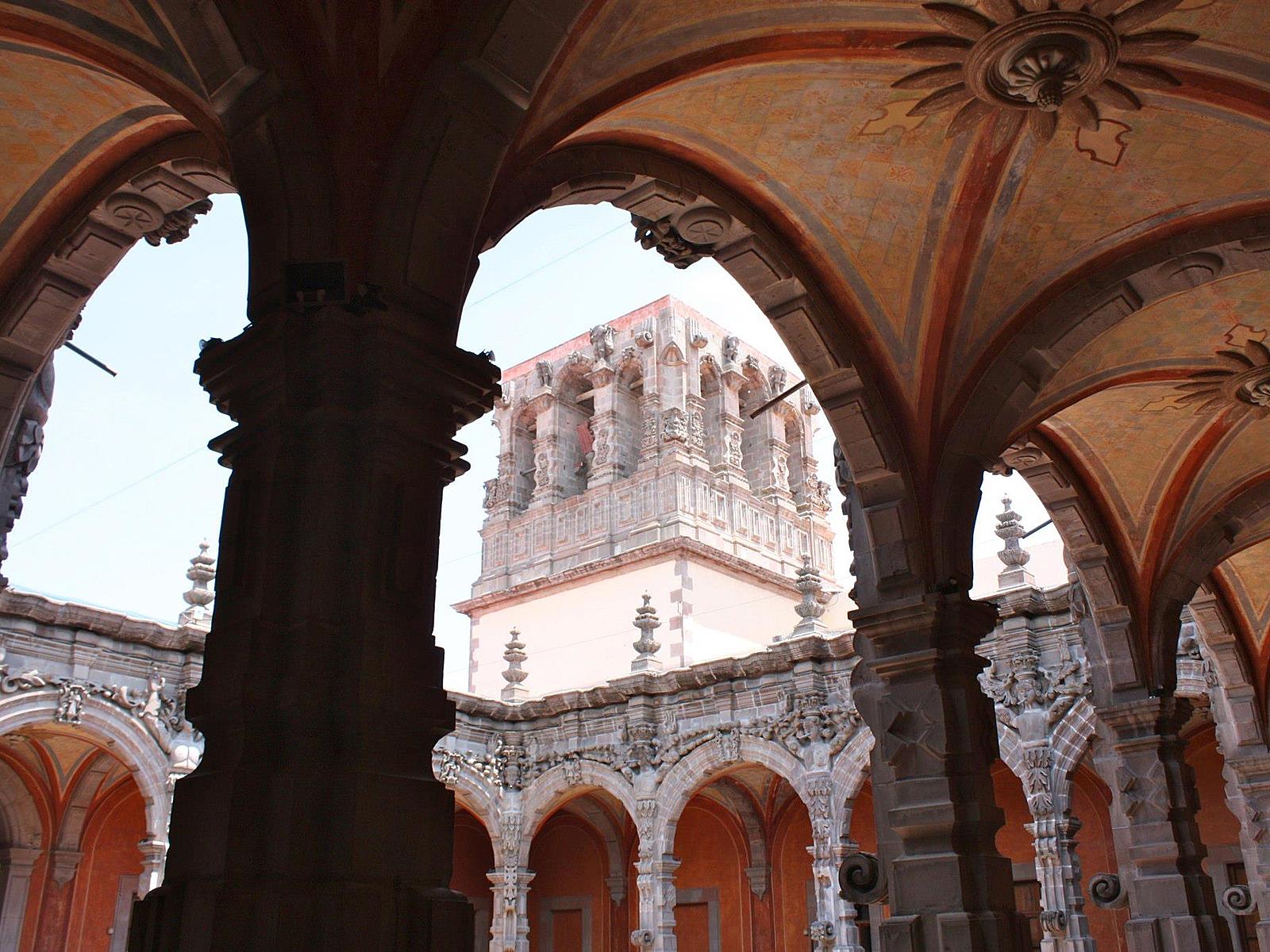 Visit Santiago De Querétaro In A Tailor Made Tour