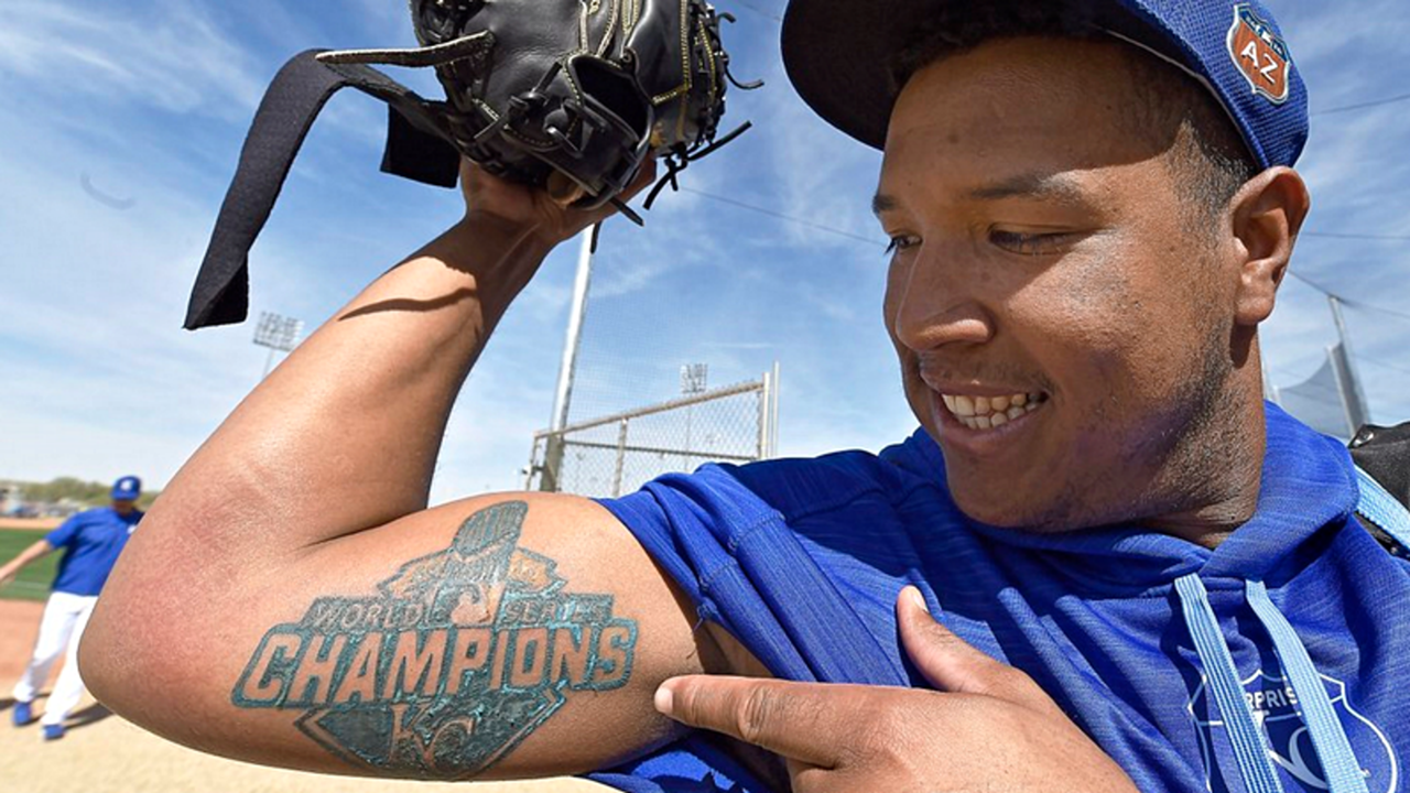 Salvador Perez gets massive Royals World Series tattoo on biceps
