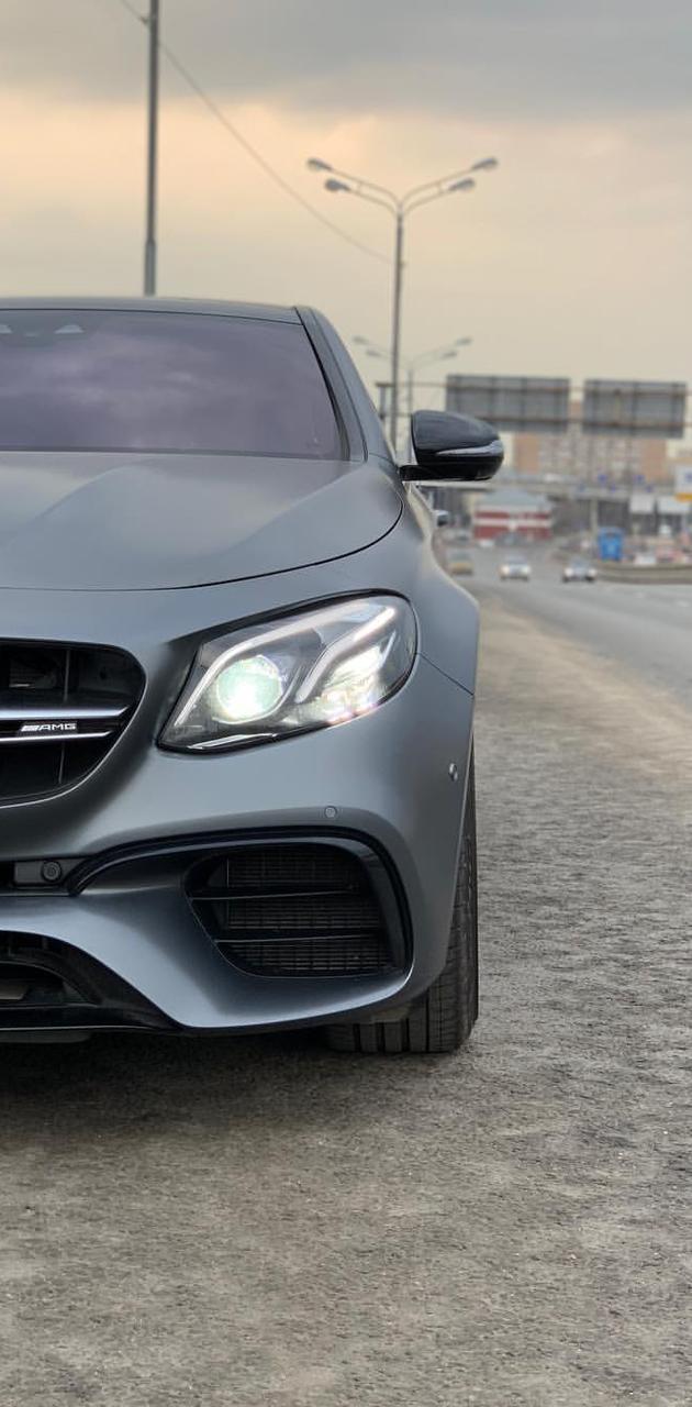 Mercedes Benz E63 wallpaper