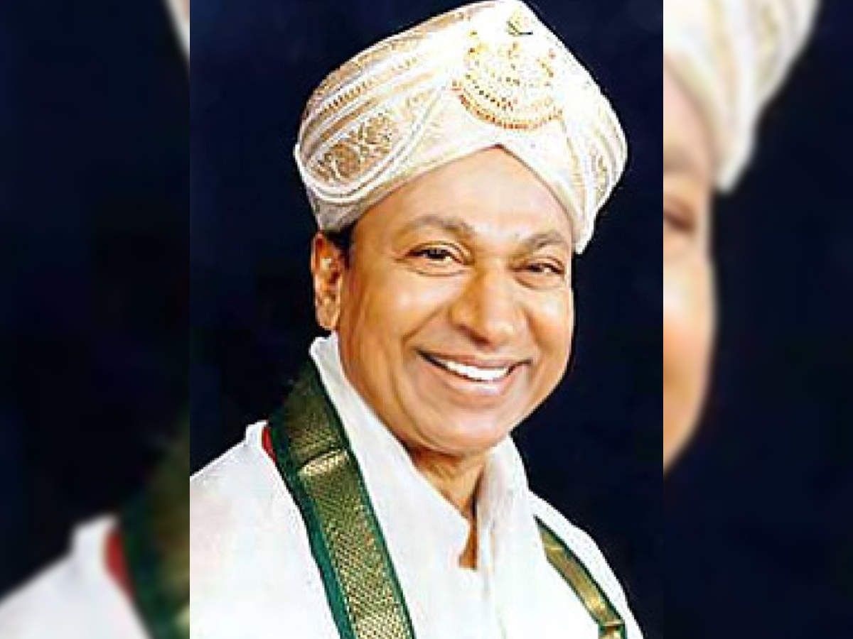 Sandalwood stars fondly remember Dr Rajkumar on his birth anniversary. Kannada Movie News of India