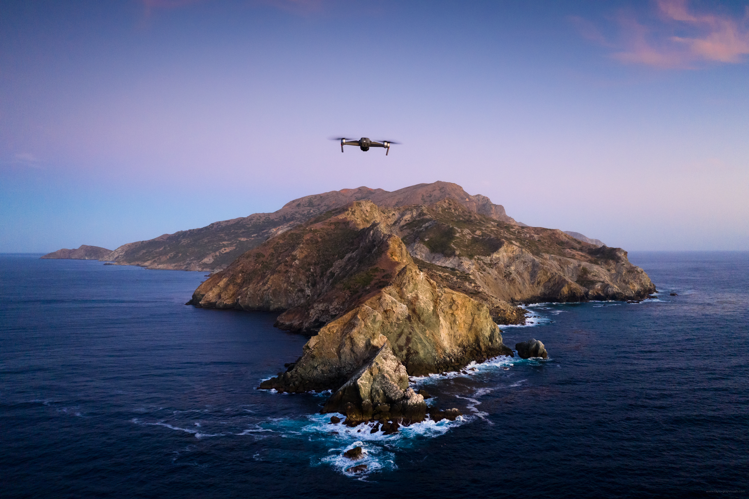 These Photographers Reshot Apple's macOS Catalina Wallpaper in Real Life