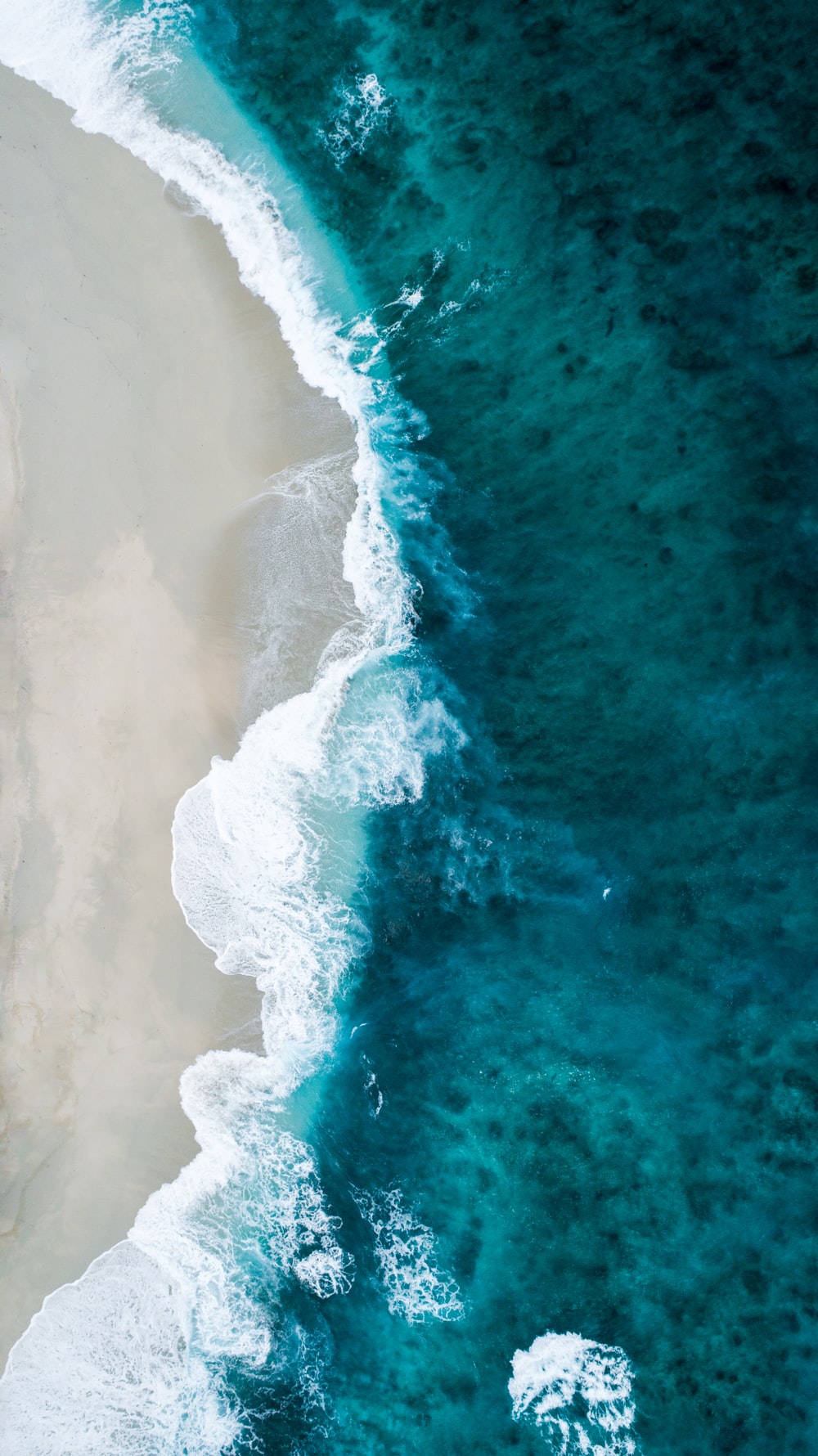 Stunning Ocean Beach Picture [HD]. Download Free Image