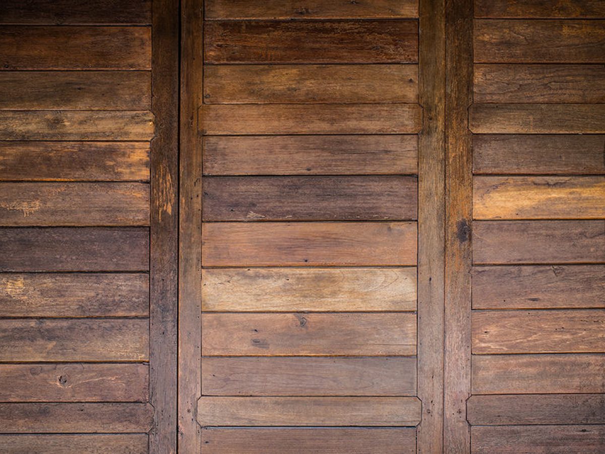Rustic Barn Wood Wallpaper Background that Mimic Real Wood