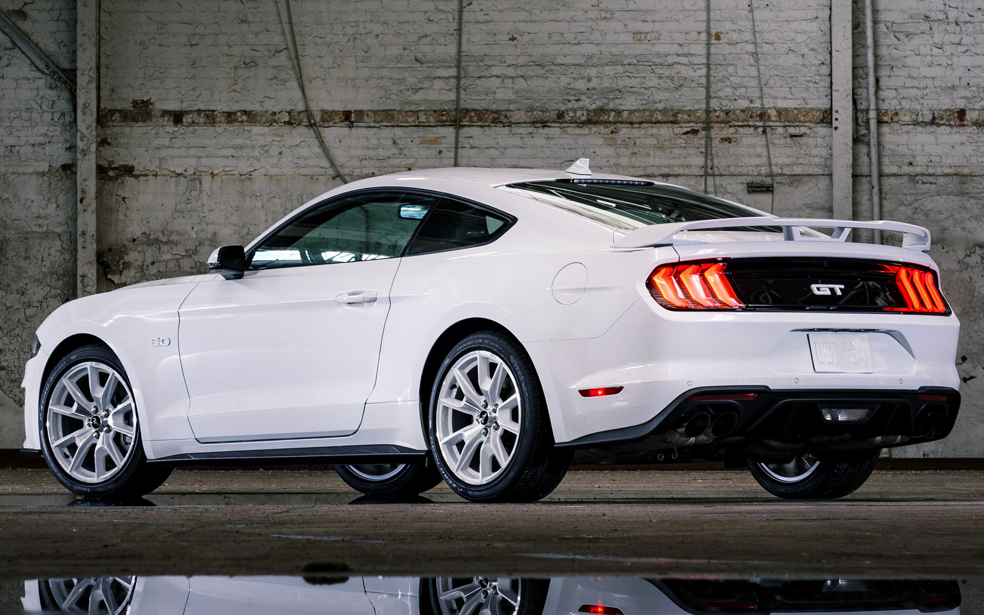2022 Ford Mustang GT Ice White Appearance Package and HD Image