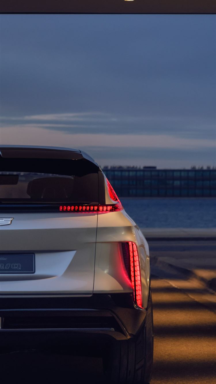 Cadillac Lyriq SUV 2021 cars electric cars 8K Cars. iPhone Wallpaper Free Download