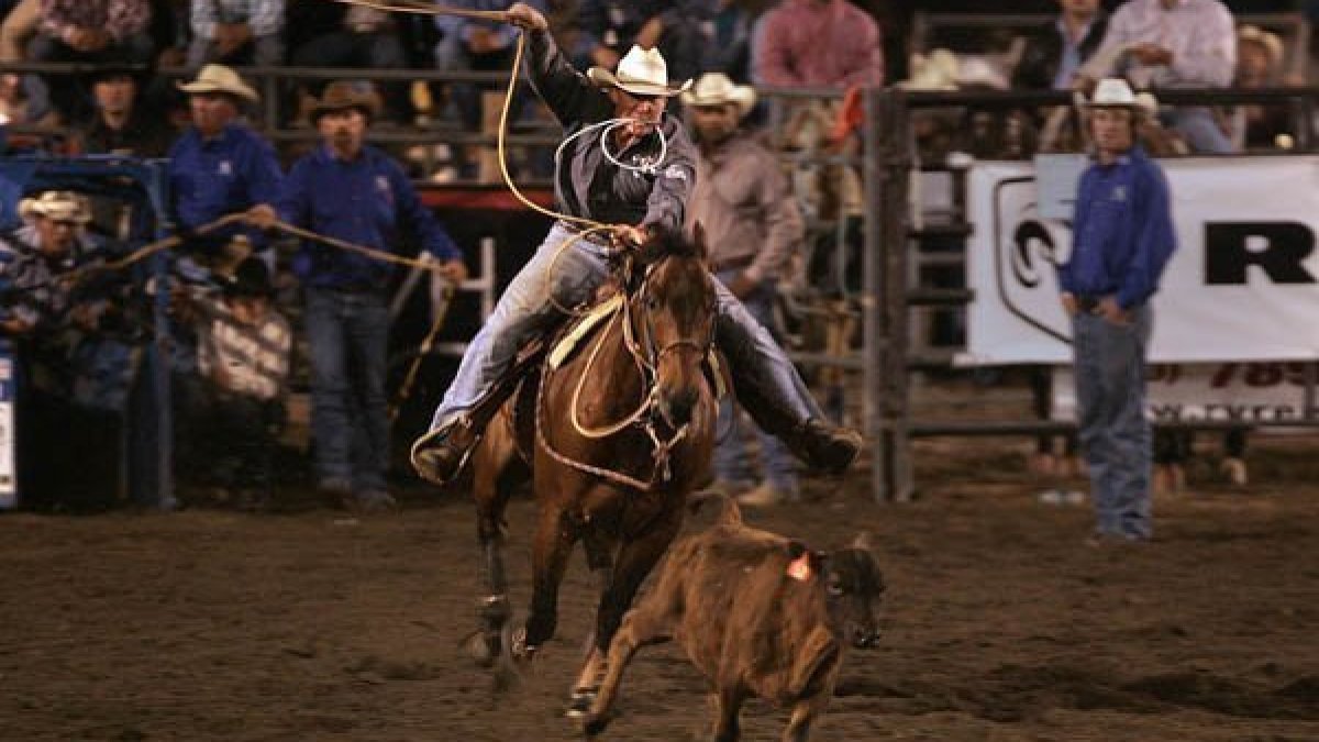 Cowboys and cowgirls show off their riding skills at annual Ramona Rodeo San Diego