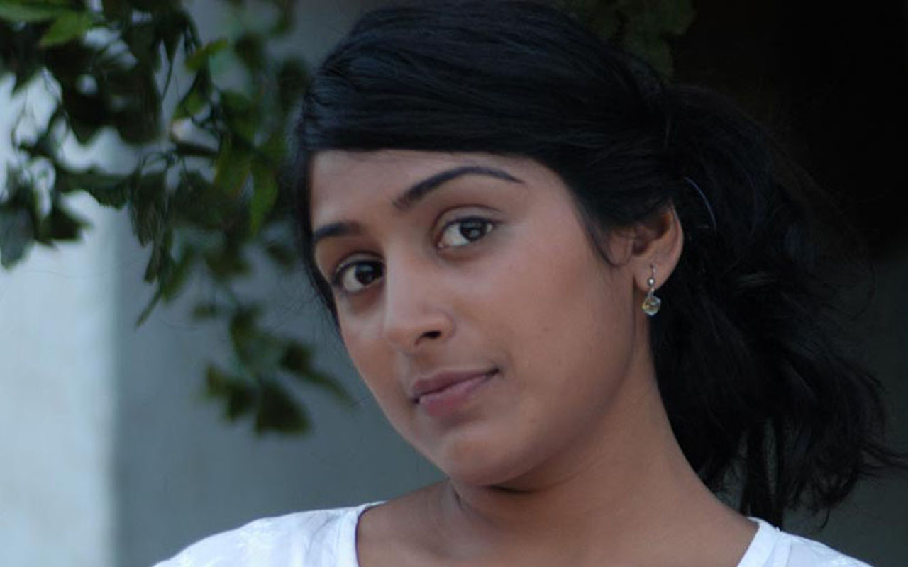 Padmapriya Wallpaper Small 222 Actors, Malayalam Actresses, Malayalam Movies, Latest, Wide Screen, Exclusive Wallpaper