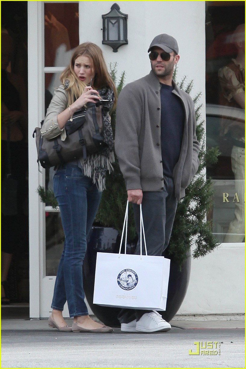 Rosie Huntington Whiteley: Shopping Day With Jason Statham!: Photo 2528871. Jason Statham, Rosie Huntington Whiteley Picture