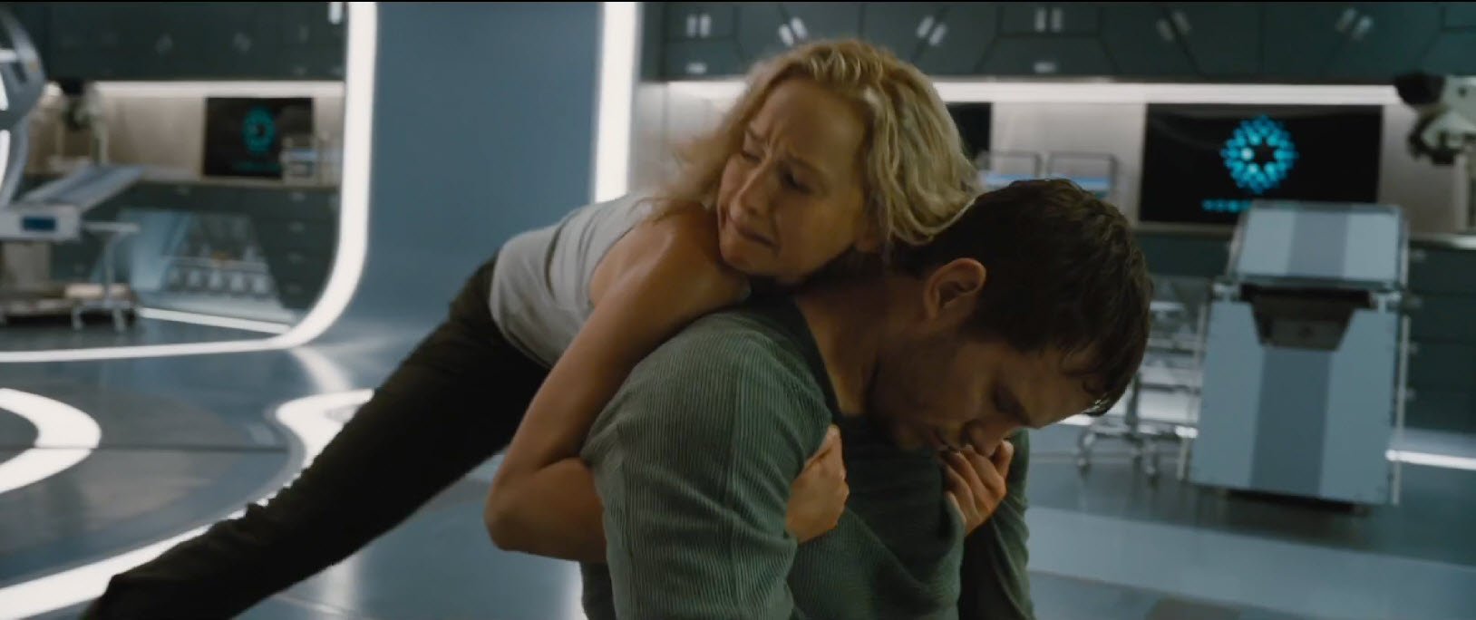 Passengers' trailer lands along with new Chris Pratt, Jennifer Lawrence image TV Tech Geeks News