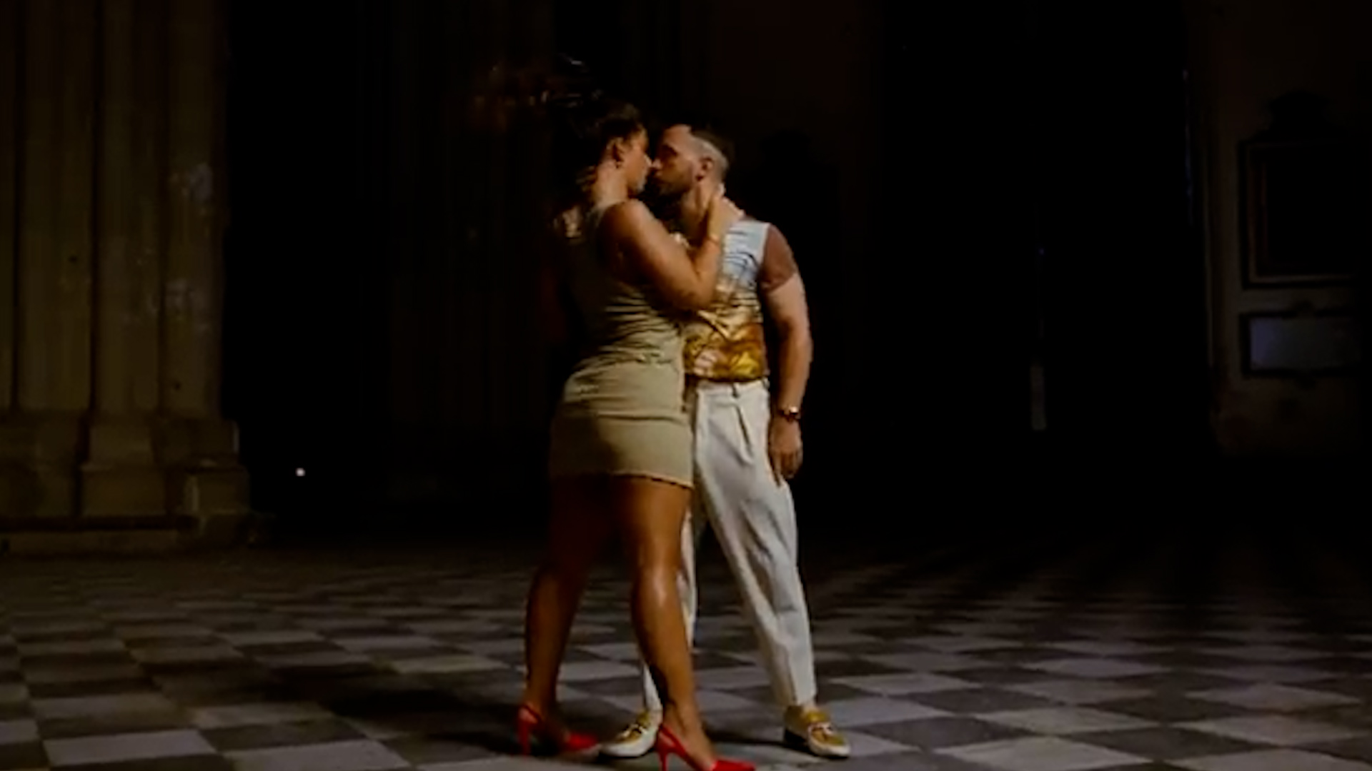 Vídeo: C. Tangana y Nathy Peluso revolucionan el panorama musical con 'Ateo'