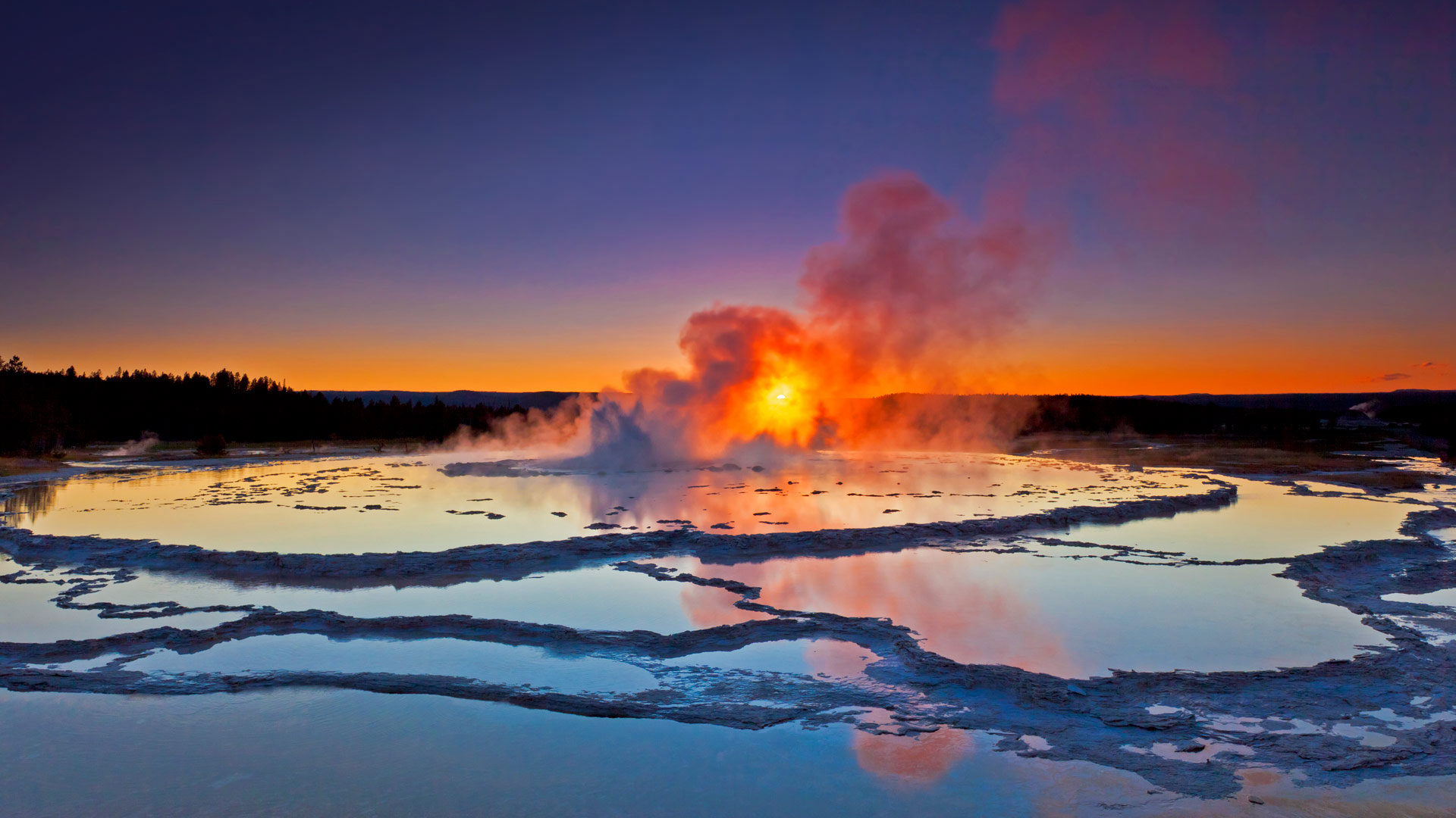 Great Fountain Geyser, Yellowstone National Park, Wyoming Wallpaper Gallery