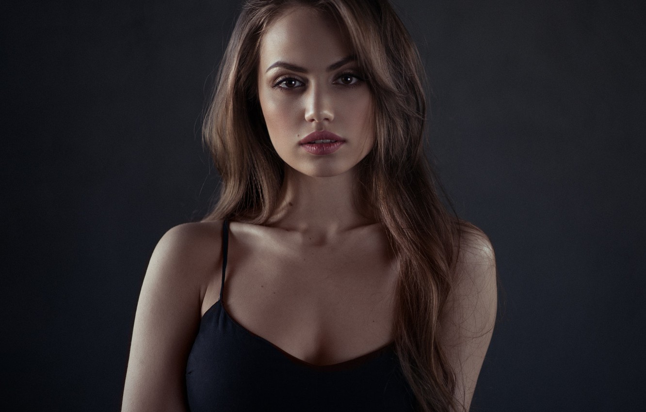 Photo Wallpaper Brown Eyes, Woman, Face, Brunette, Photo Black Background