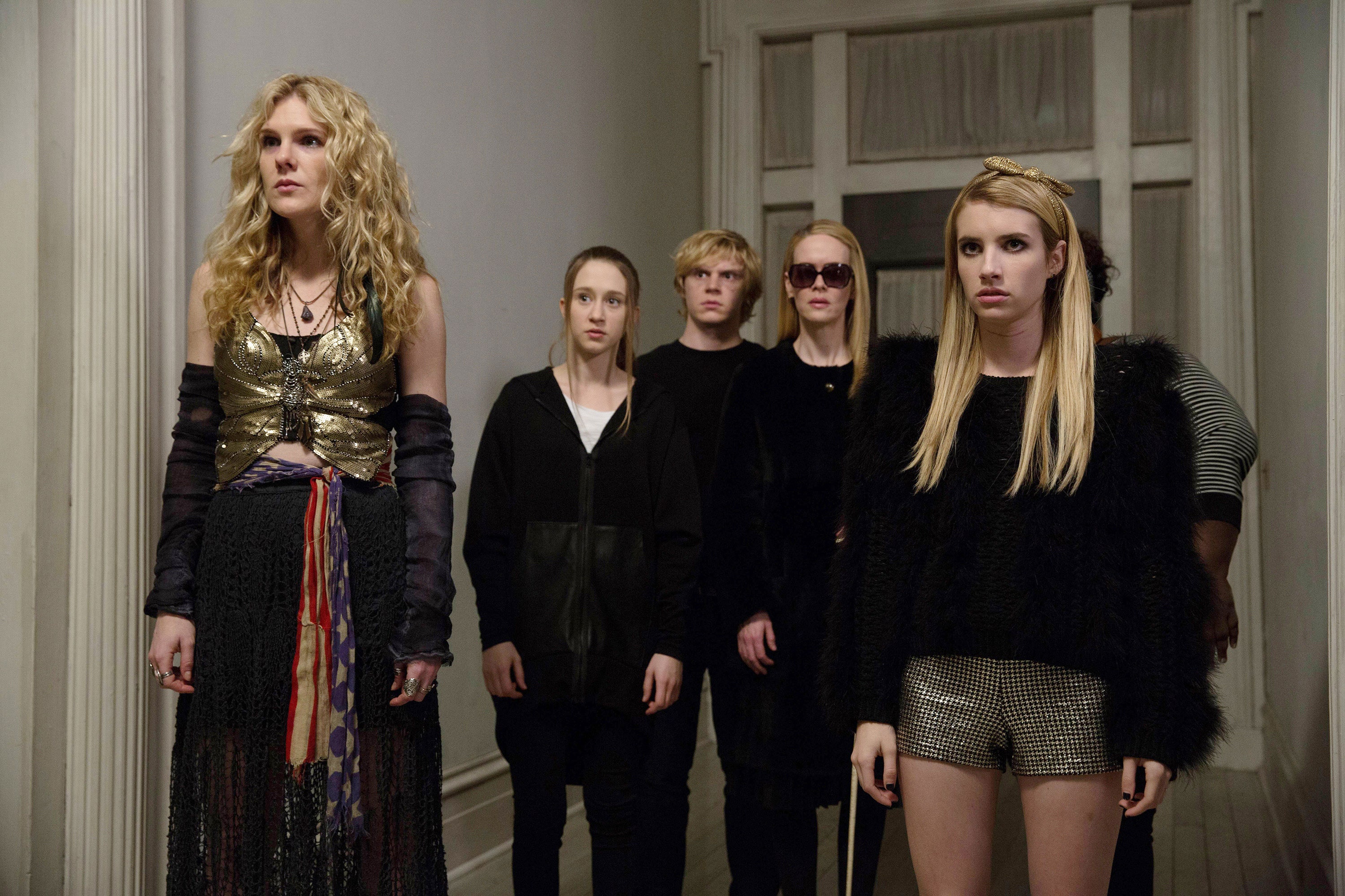First American Horror Story: Apocalypse Photo of the Reunited Coven Features Sarah Paulson, Emma Roberts, and More