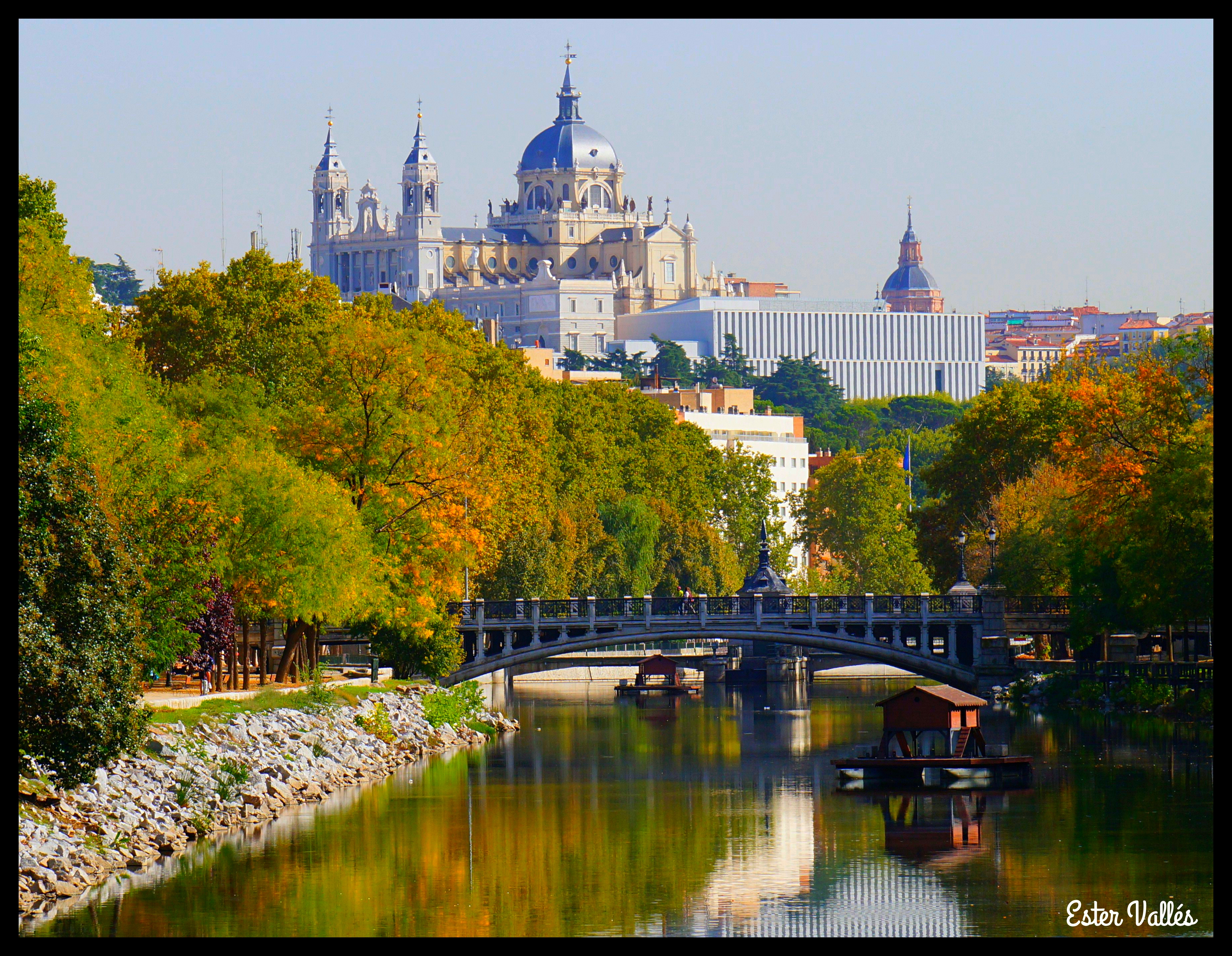 Wallpaper, Madrid, autumn, water, Rio, river, landscape, Spain, colorful, cathedral, paisaje, otono, manzanares, catedraldelaalmudena 3700x2872