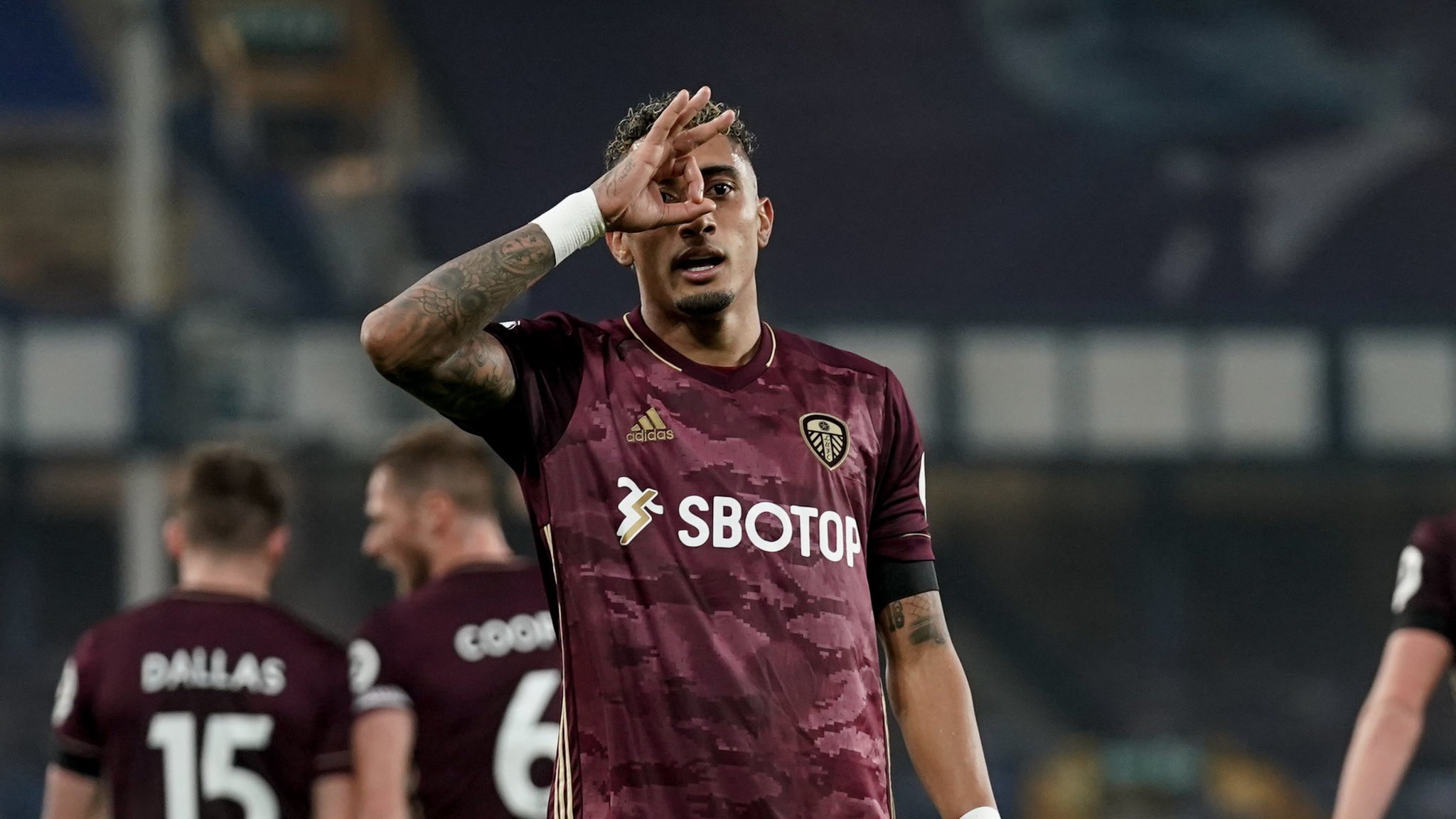 Raphinha's first Leeds goal sinks Everton