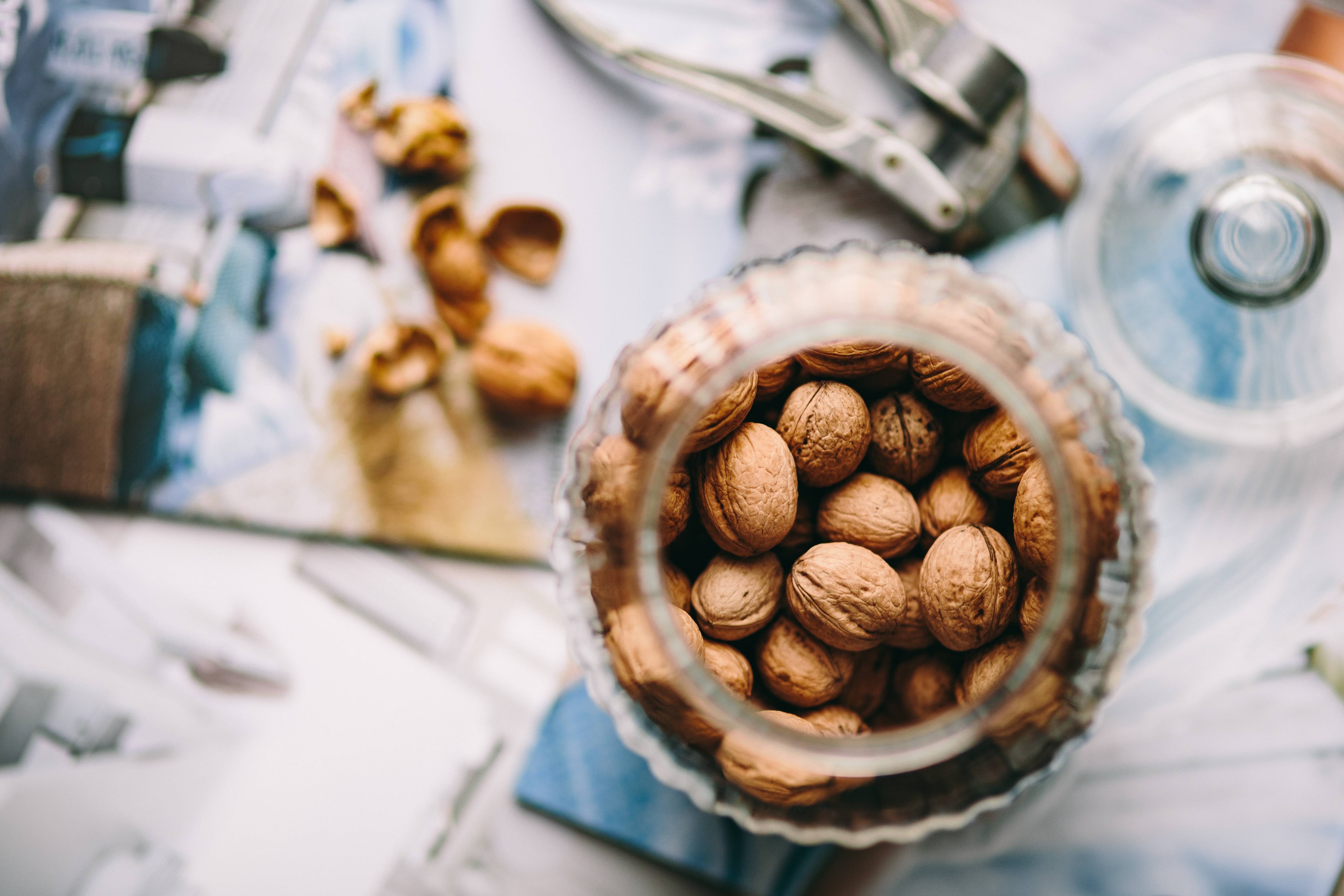 Wallpaper Blurry, Nuts, Shell, Walnuts:5068x3379