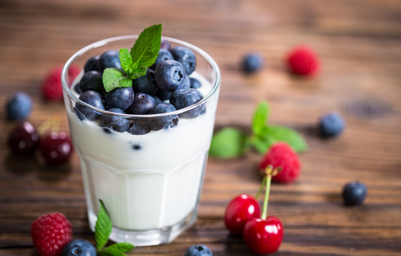 Wallpaper glass, berries, Breakfast, blueberries, wood, cherry, yogurt image for desktop, section еда