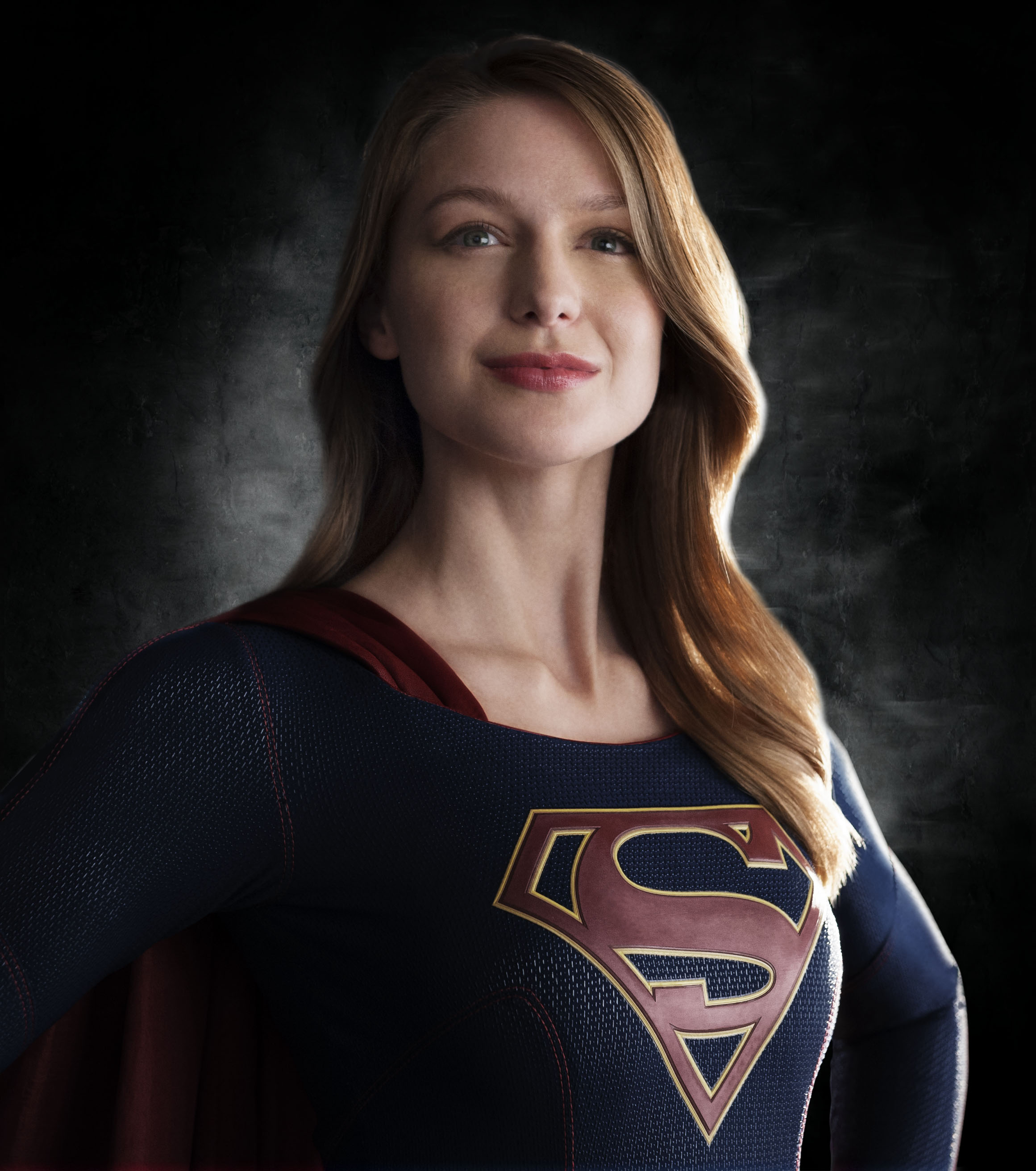 Supergirl': First 2 Image Of Melissa Benoist In Costume Released!